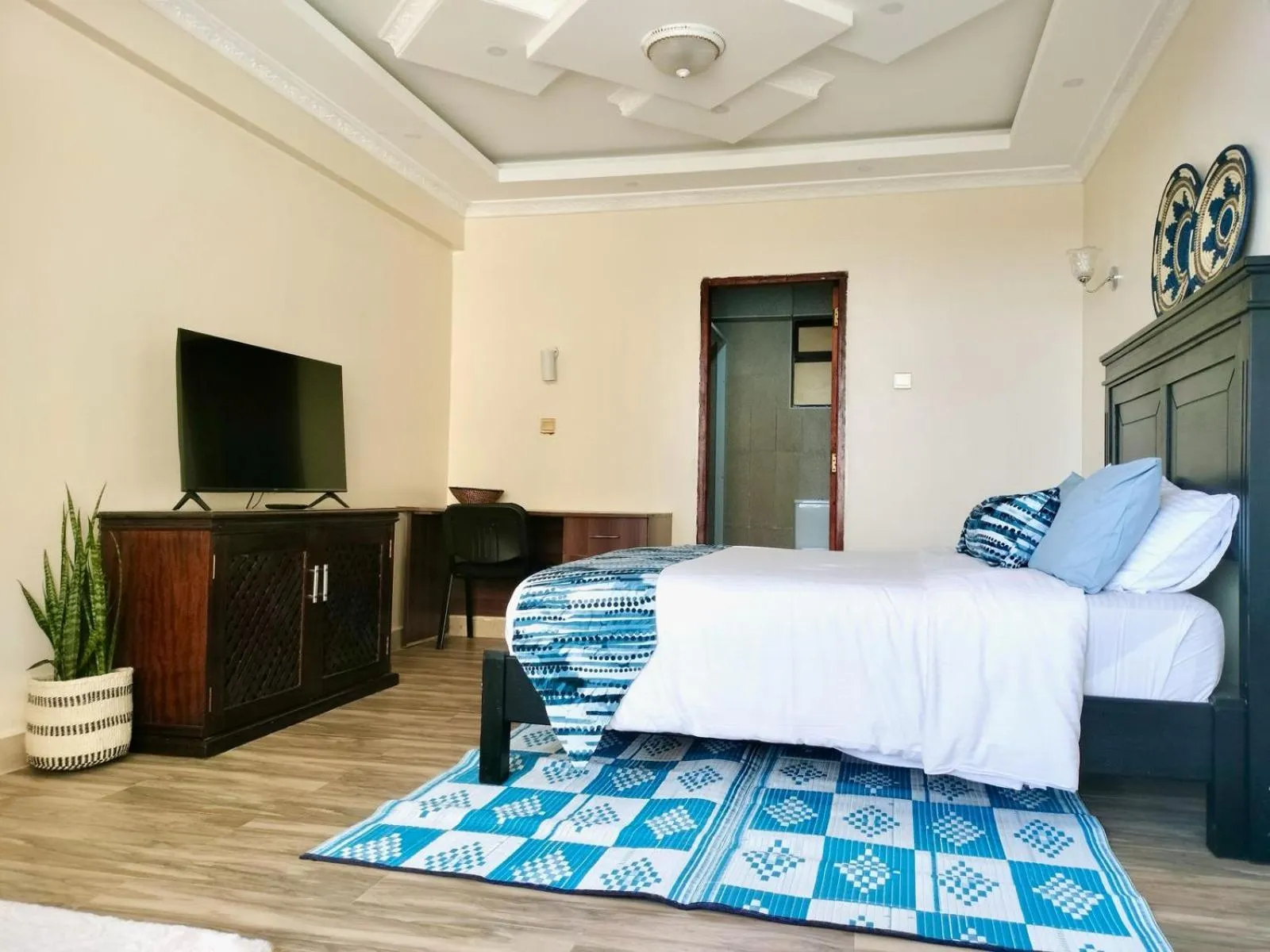 Bedroom, Bed in Park Place Hotel