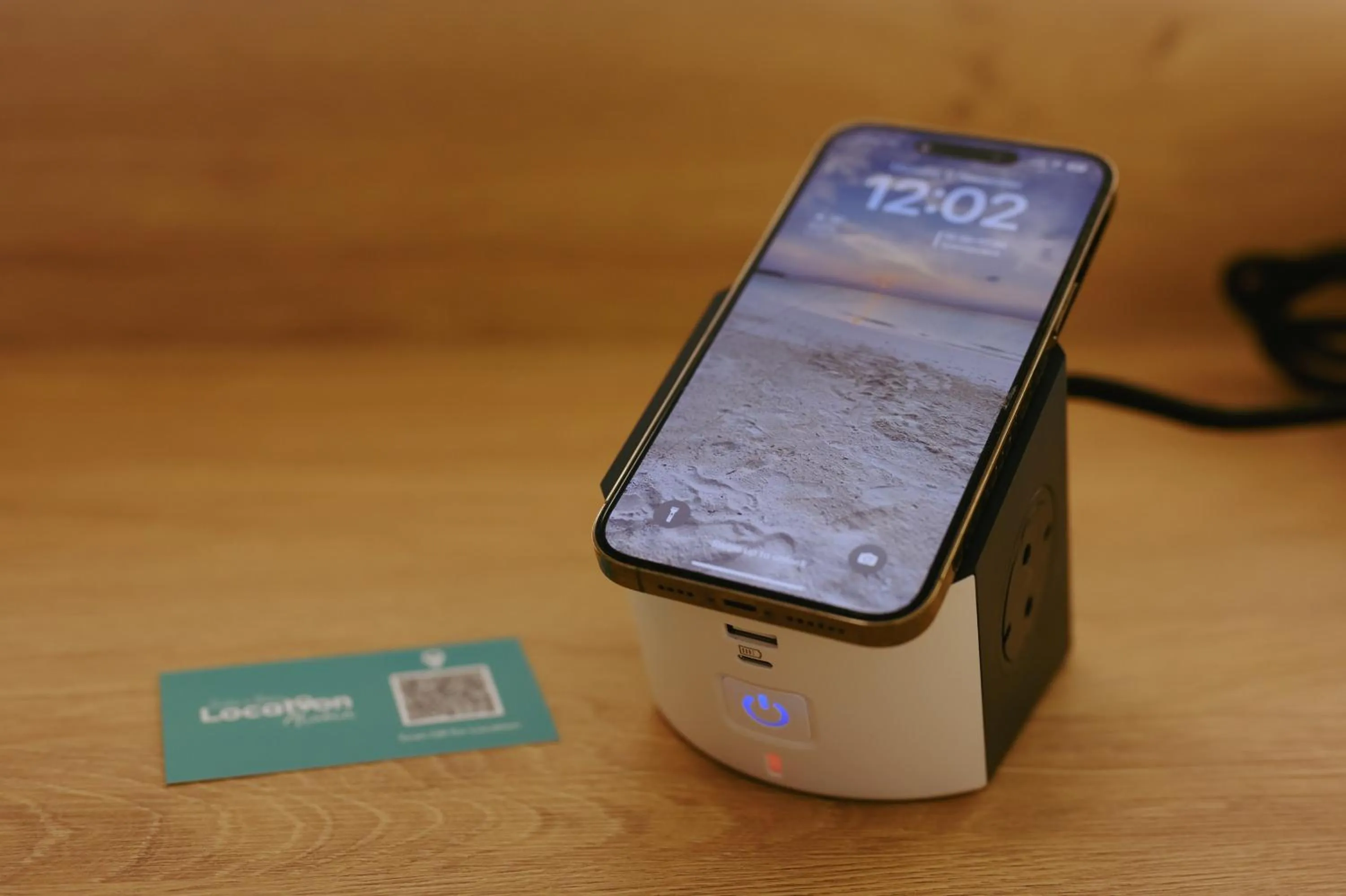 Photo of the whole room in LOCATION