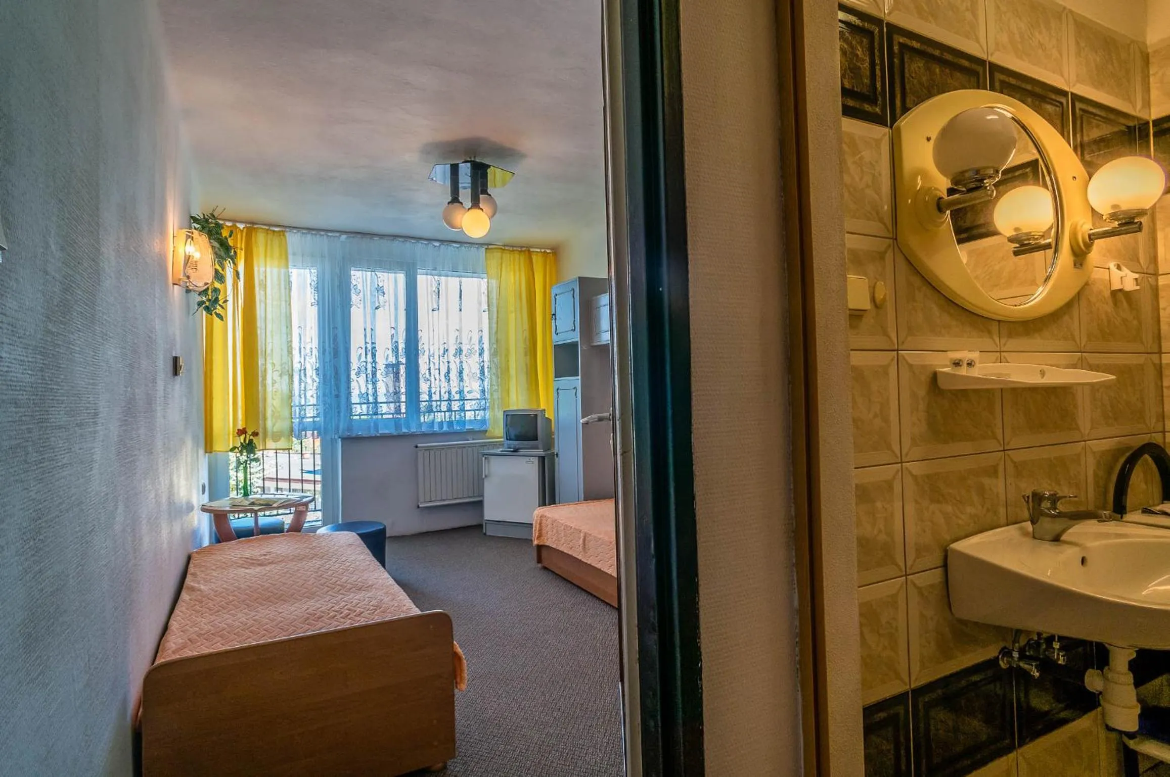 Photo of the whole room, Bed in Ośrodek Wypoczynkowy Eden Kąty Rybackie