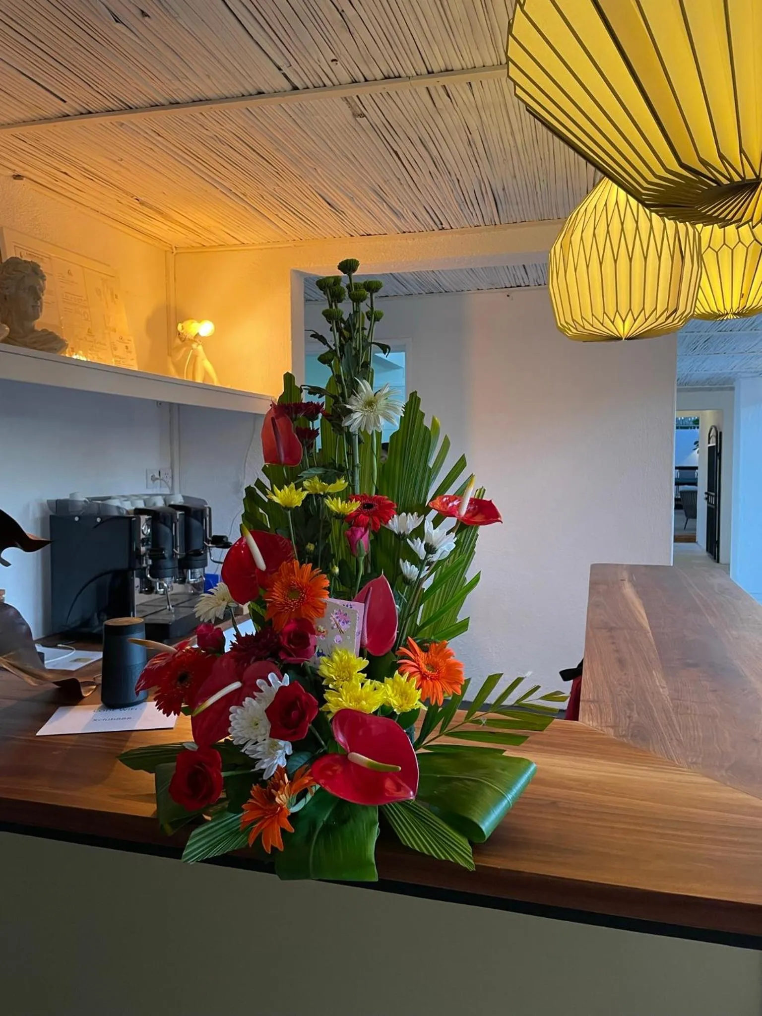 Decorative detail in Cosy Guest House Sous le Badamier