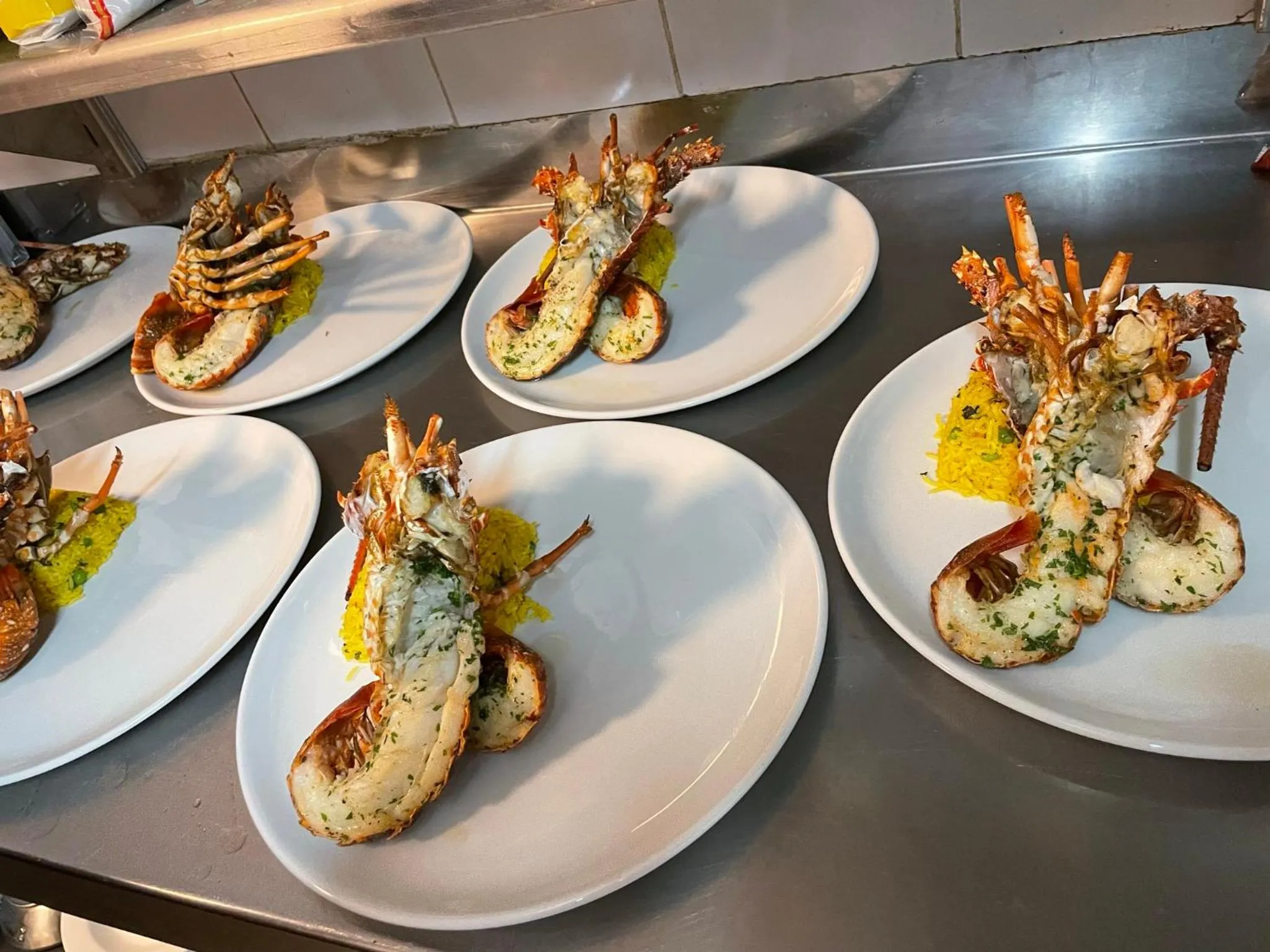 Restaurant/places to eat in Cosy Guest House Sous le Badamier