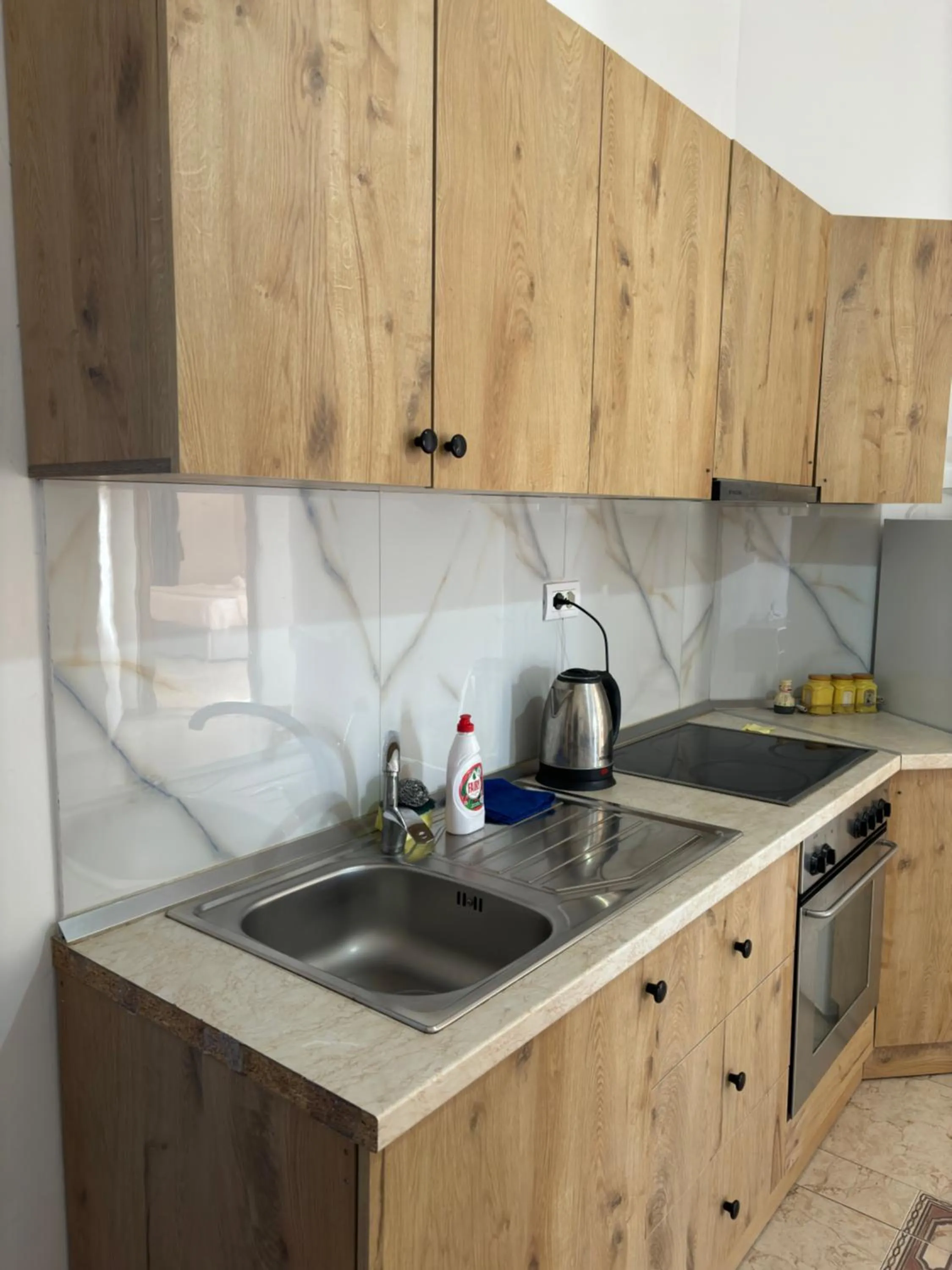 Budget Retreat Tirana & Studios