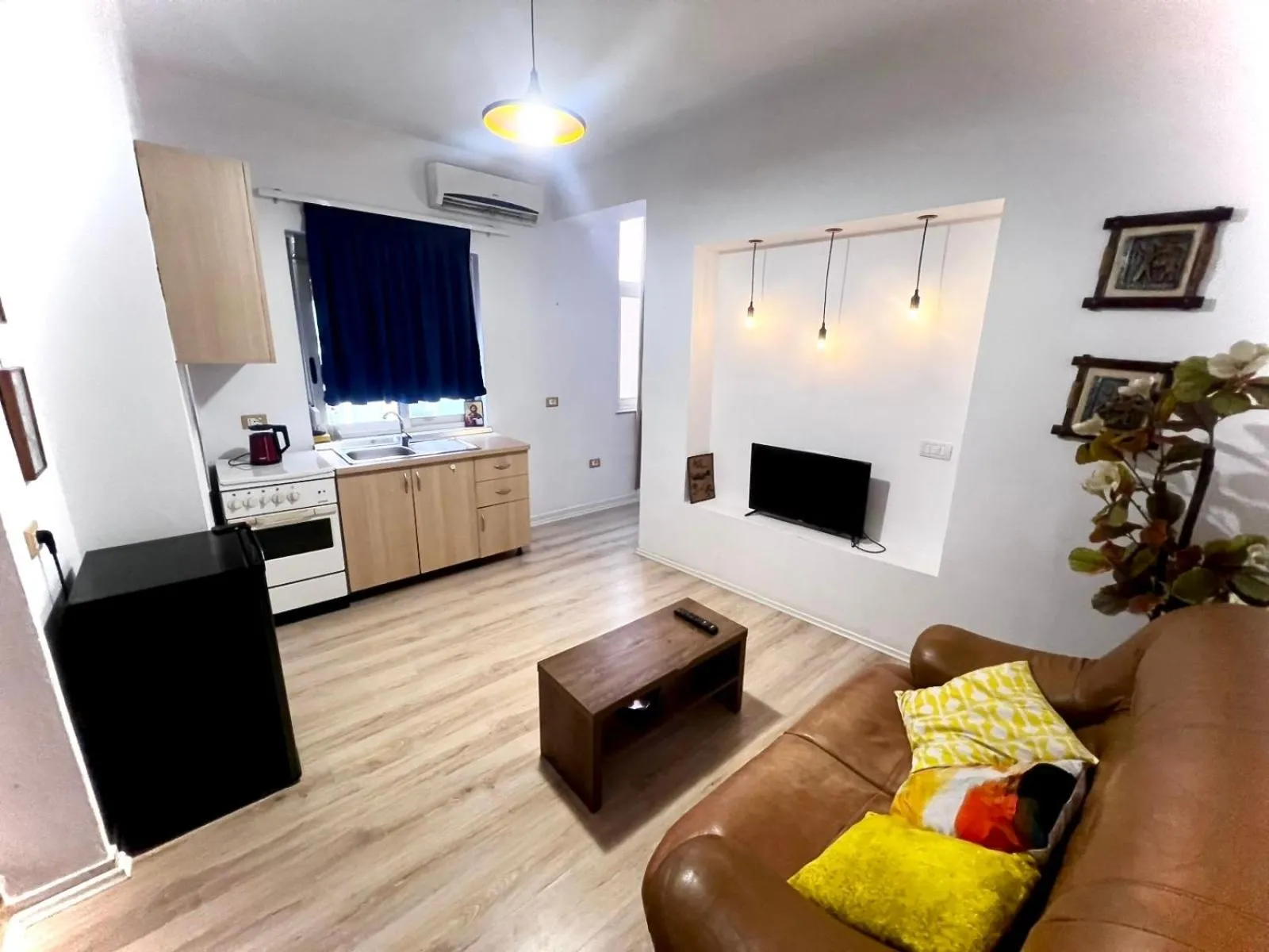 Budget Retreat Tirana & Studios