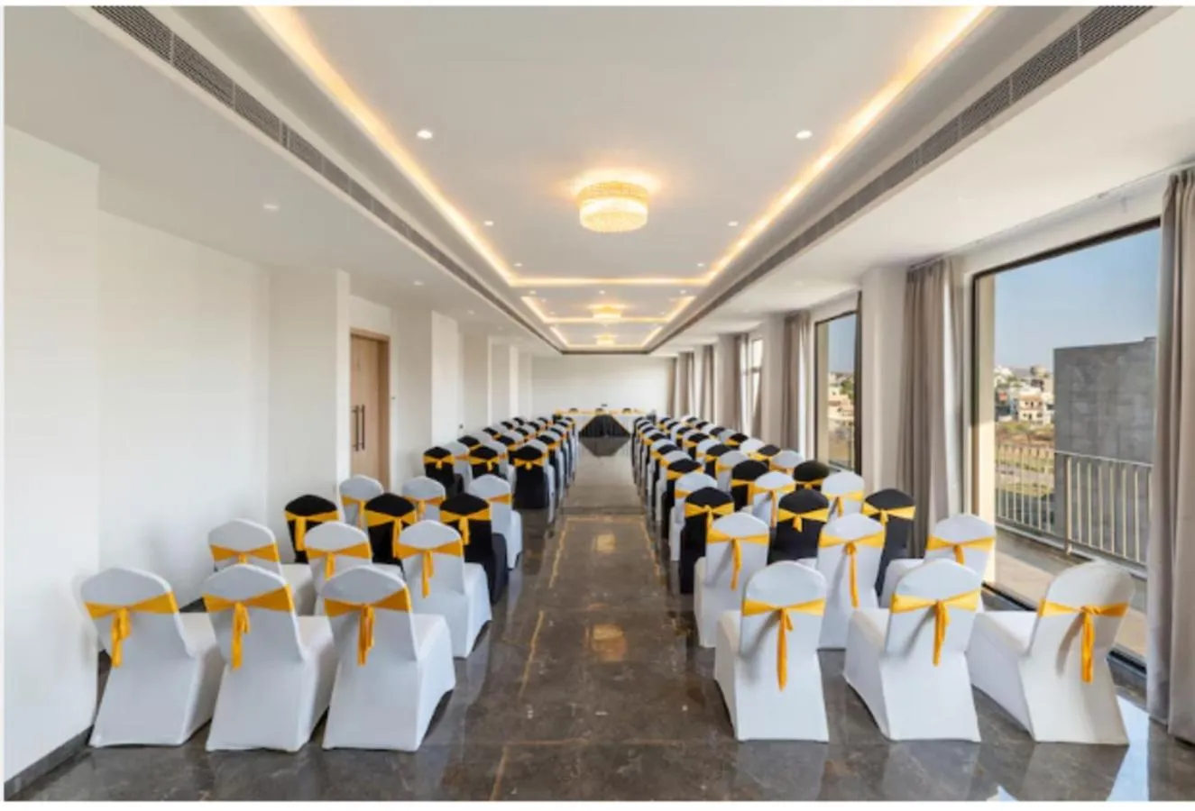 Banquet/Function facilities in 7 rays hotel