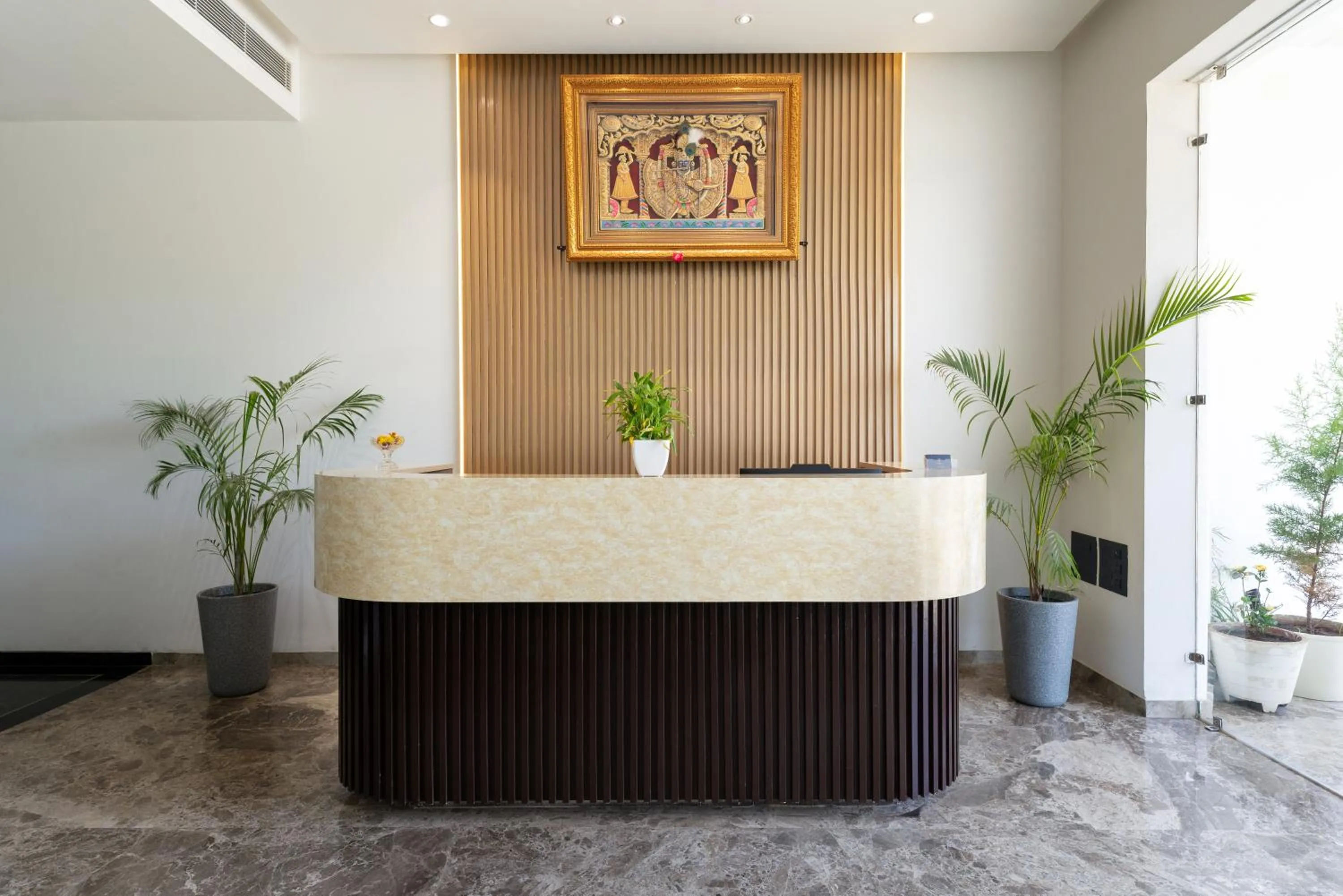 Lobby or reception in 7 rays hotel