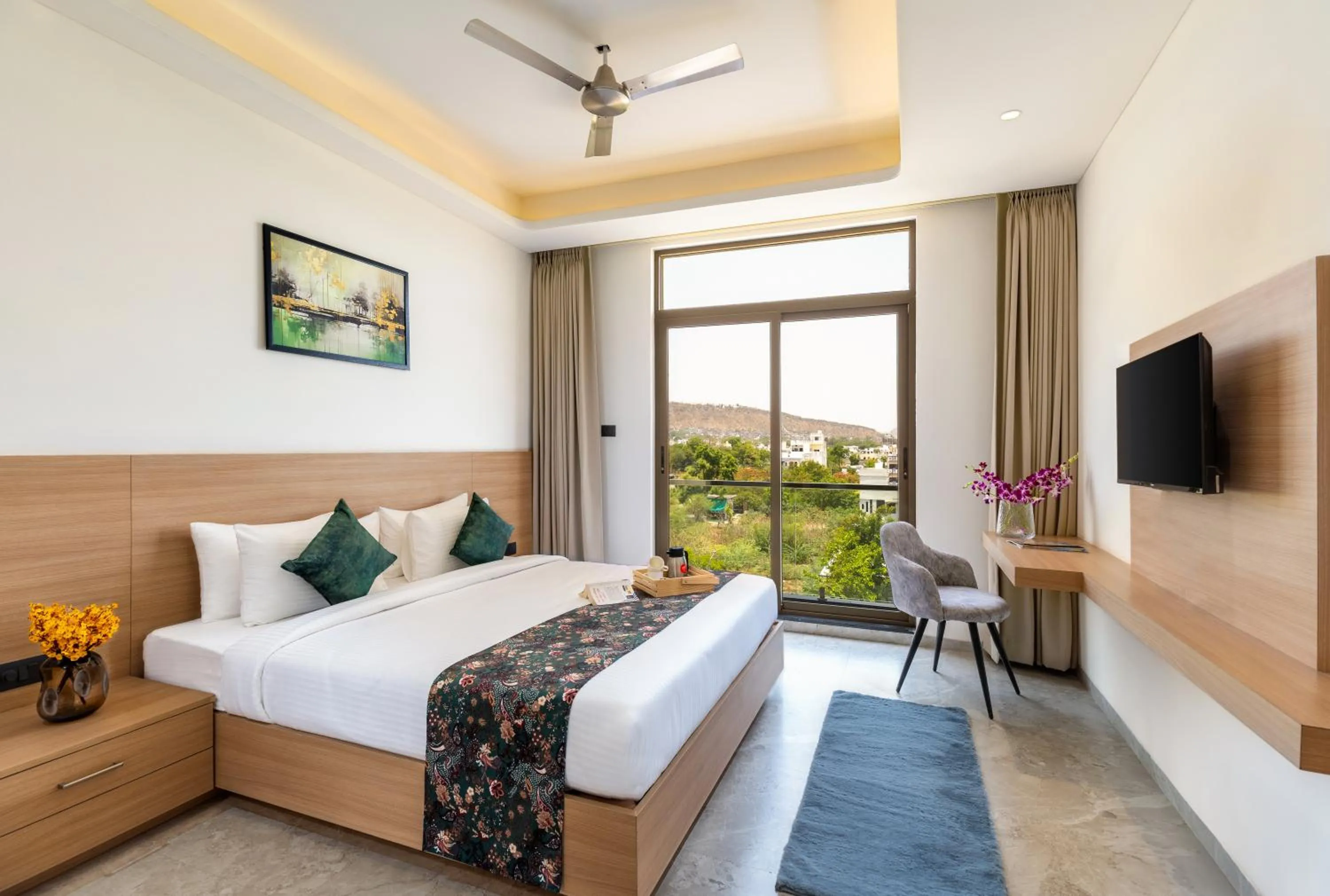 Bedroom, Bed in 7 rays hotel