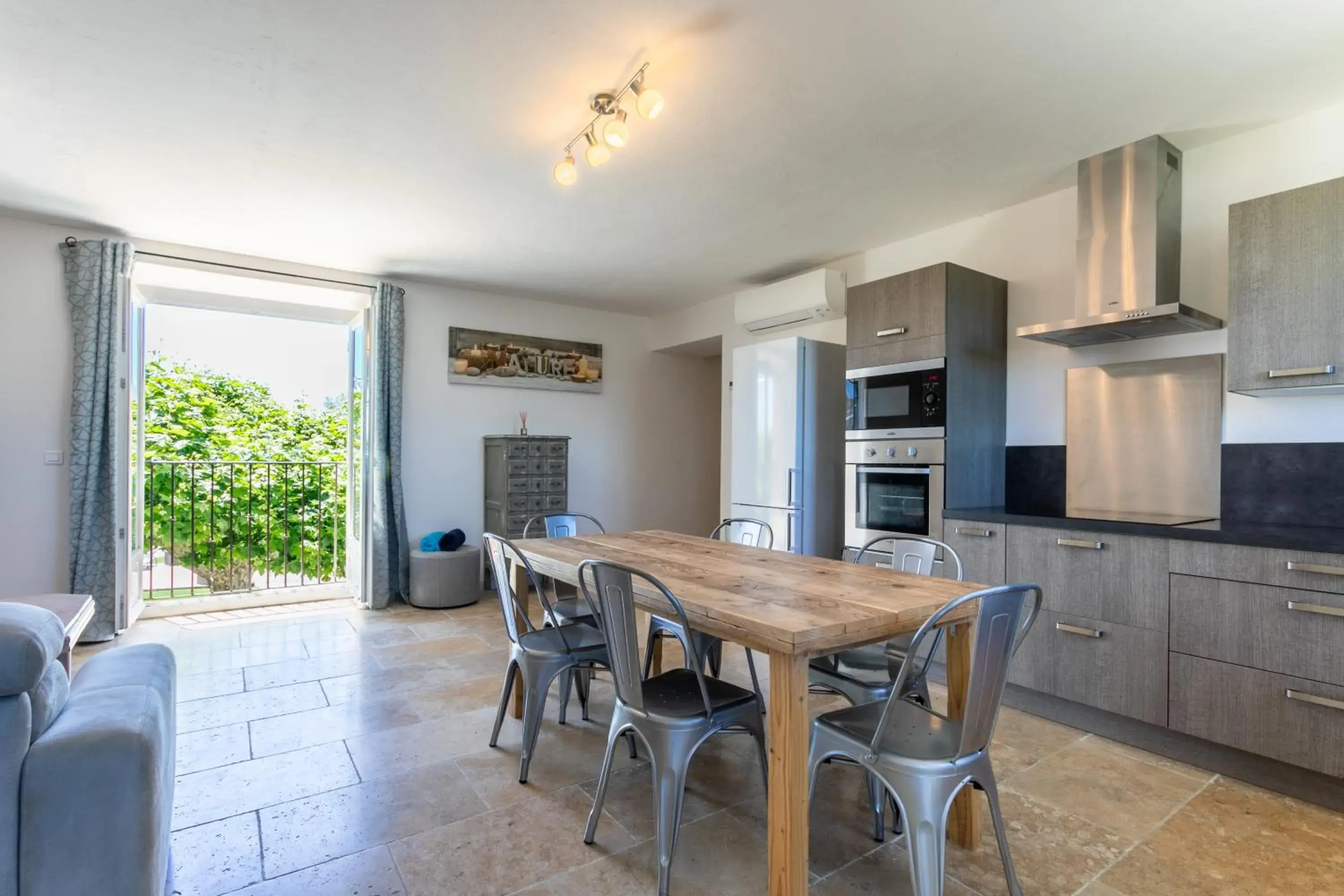 Two-Bedroom House in Mas Saint Julien Two-Bedroom House in Mas Saint Julien