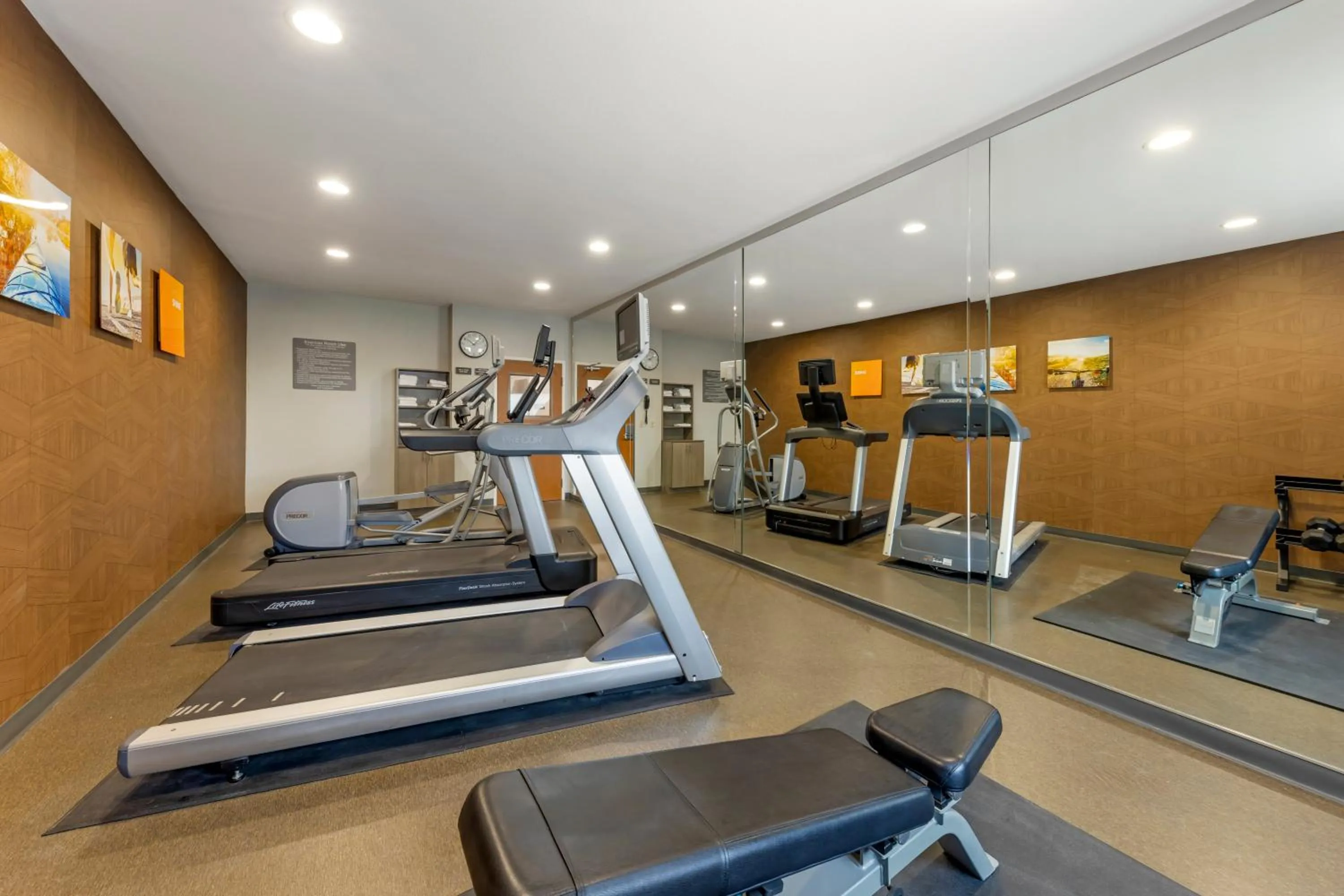 Fitness centre/facilities in Comfort Inn & Suites Oklahoma City North - Quail Springs