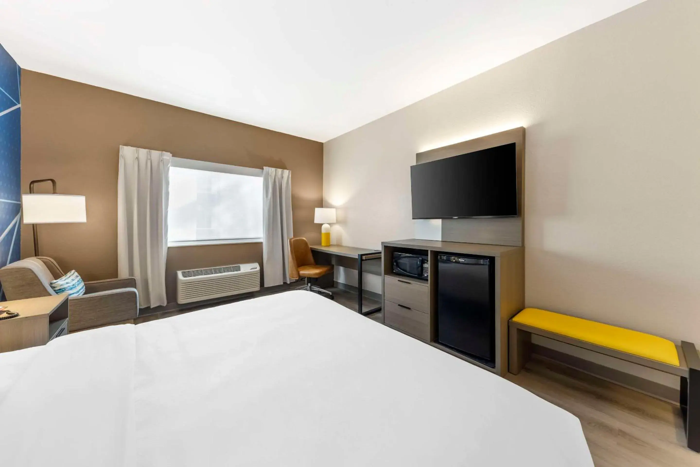 Bedroom, Bed in Comfort Inn & Suites Oklahoma City North - Quail Springs Bedroom, Bed in Comfort Inn & Suites Oklahoma City North - Quail Springs