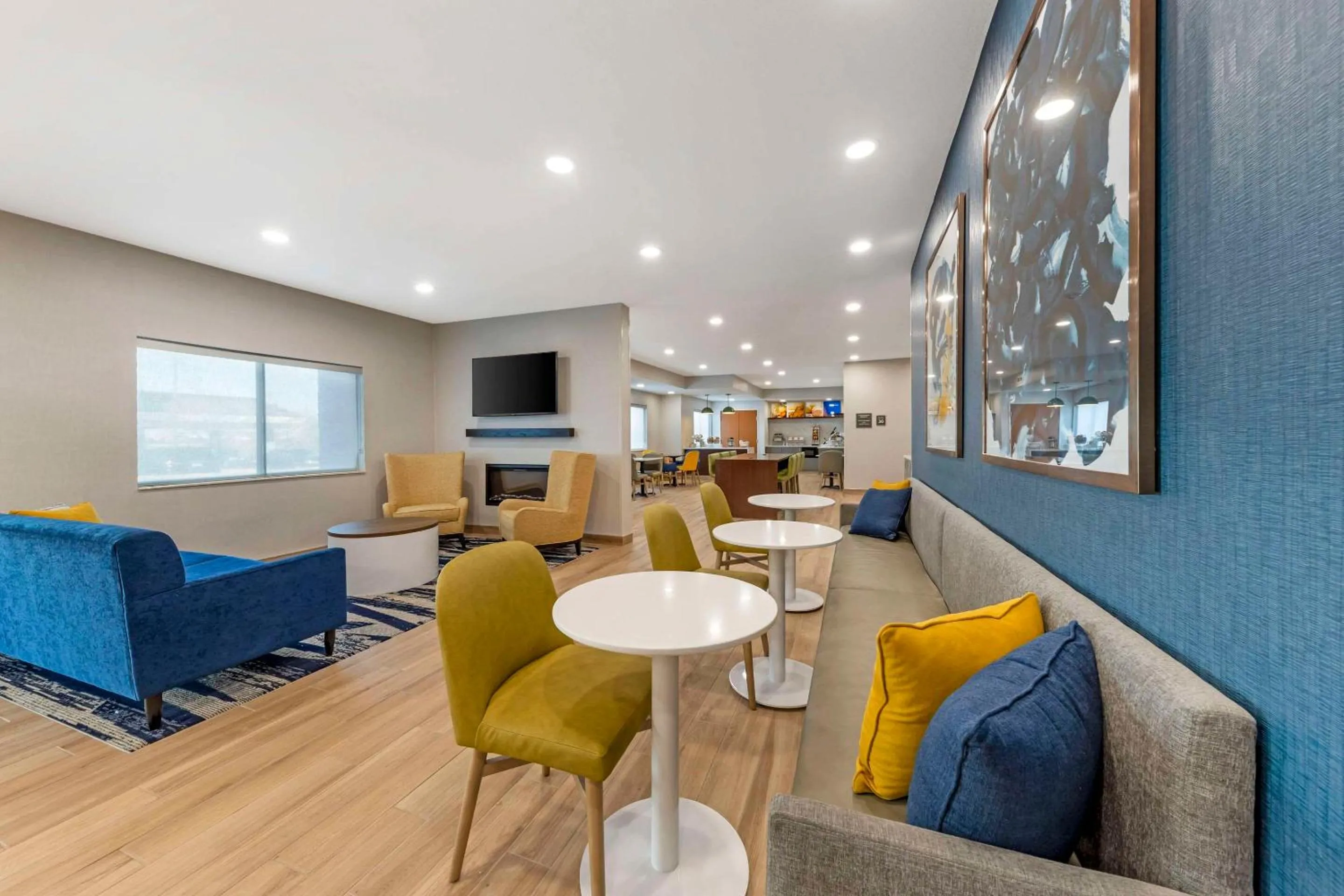 Lobby or reception in Comfort Inn & Suites Oklahoma City North - Quail Springs