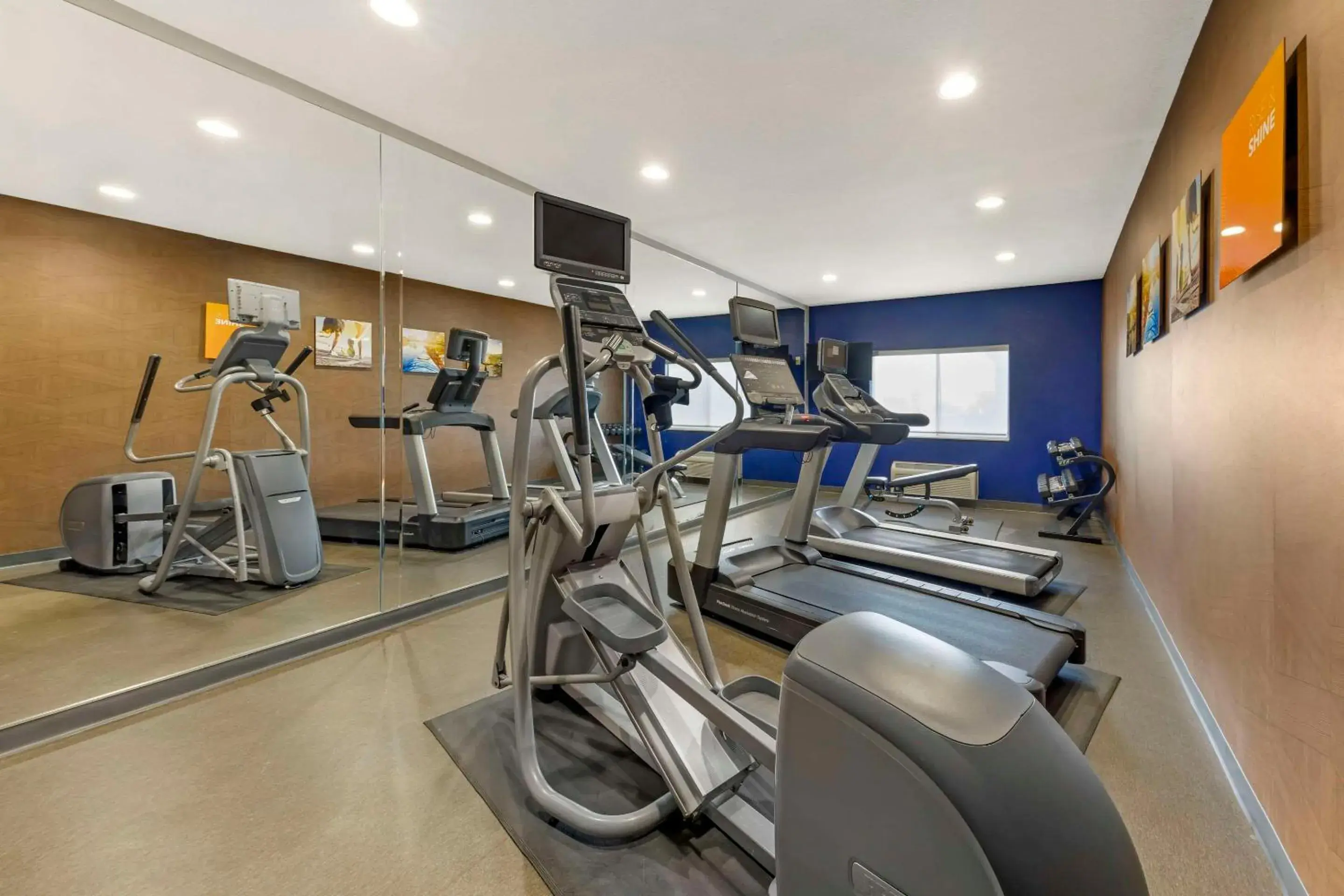 Fitness centre/facilities in Comfort Inn & Suites Oklahoma City North - Quail Springs Fitness centre/facilities in Comfort Inn & Suites Oklahoma City North - Quail Springs