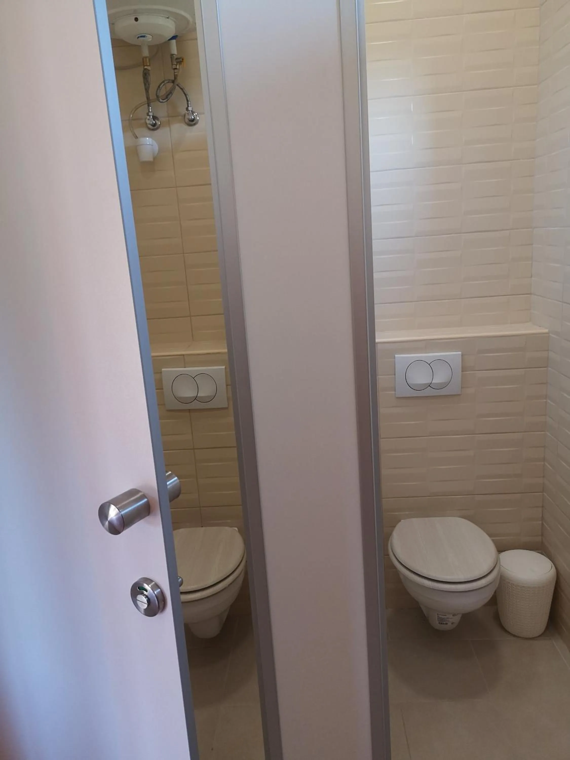 Toilet in Szent István Wellness Panzió