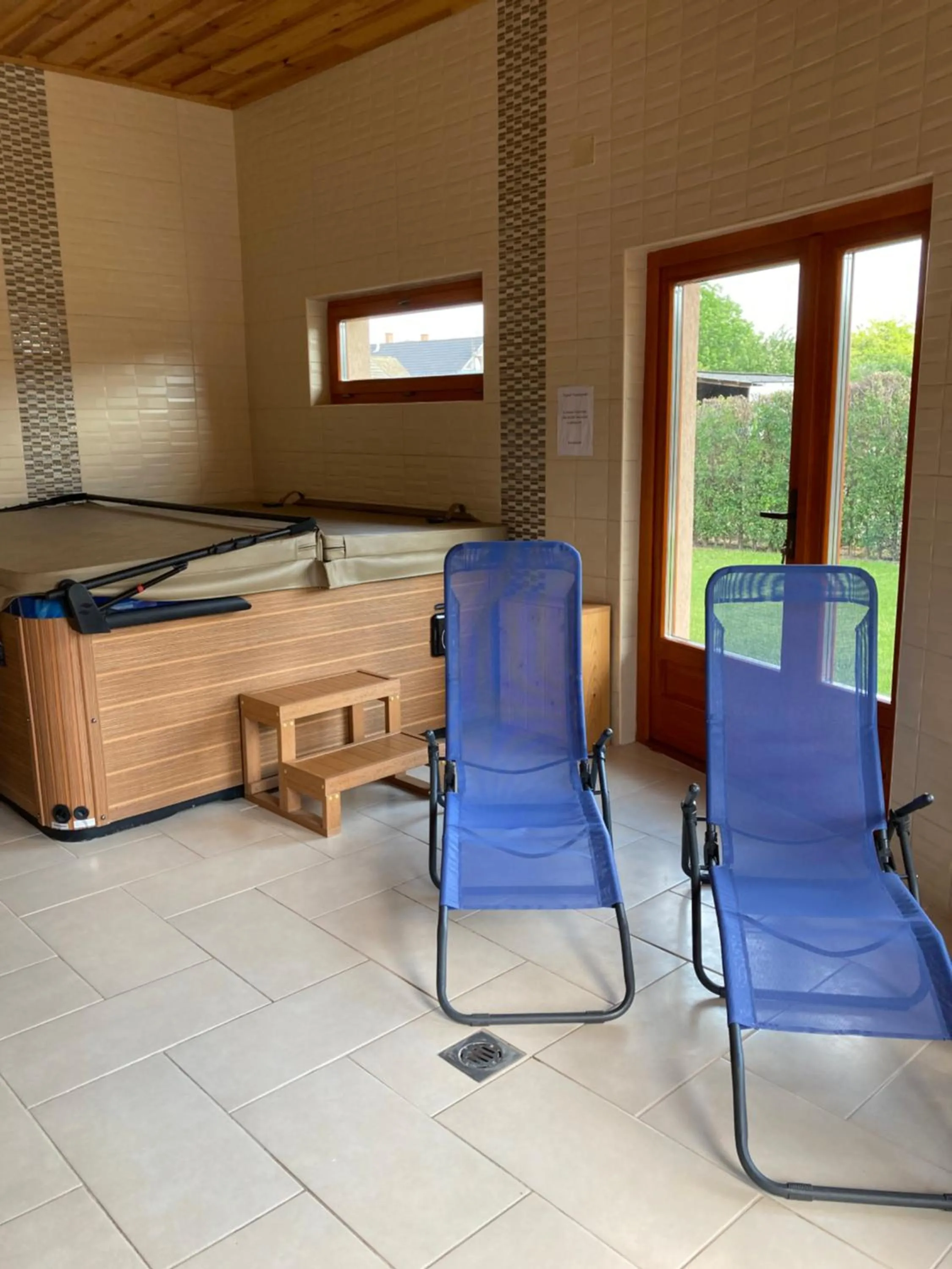 Hot Tub in Szent István Wellness Panzió
