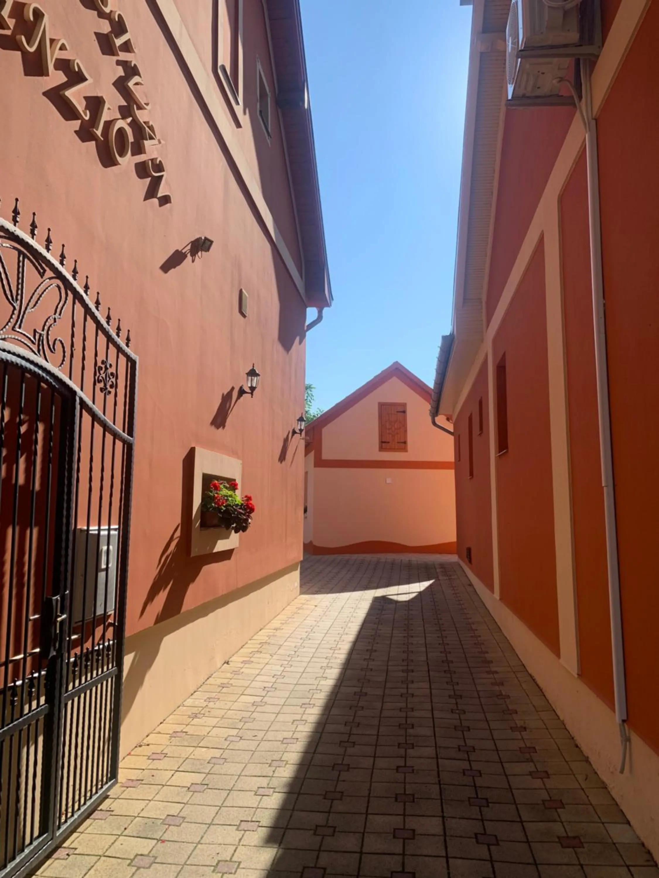 Property building in Szent István Wellness Panzió