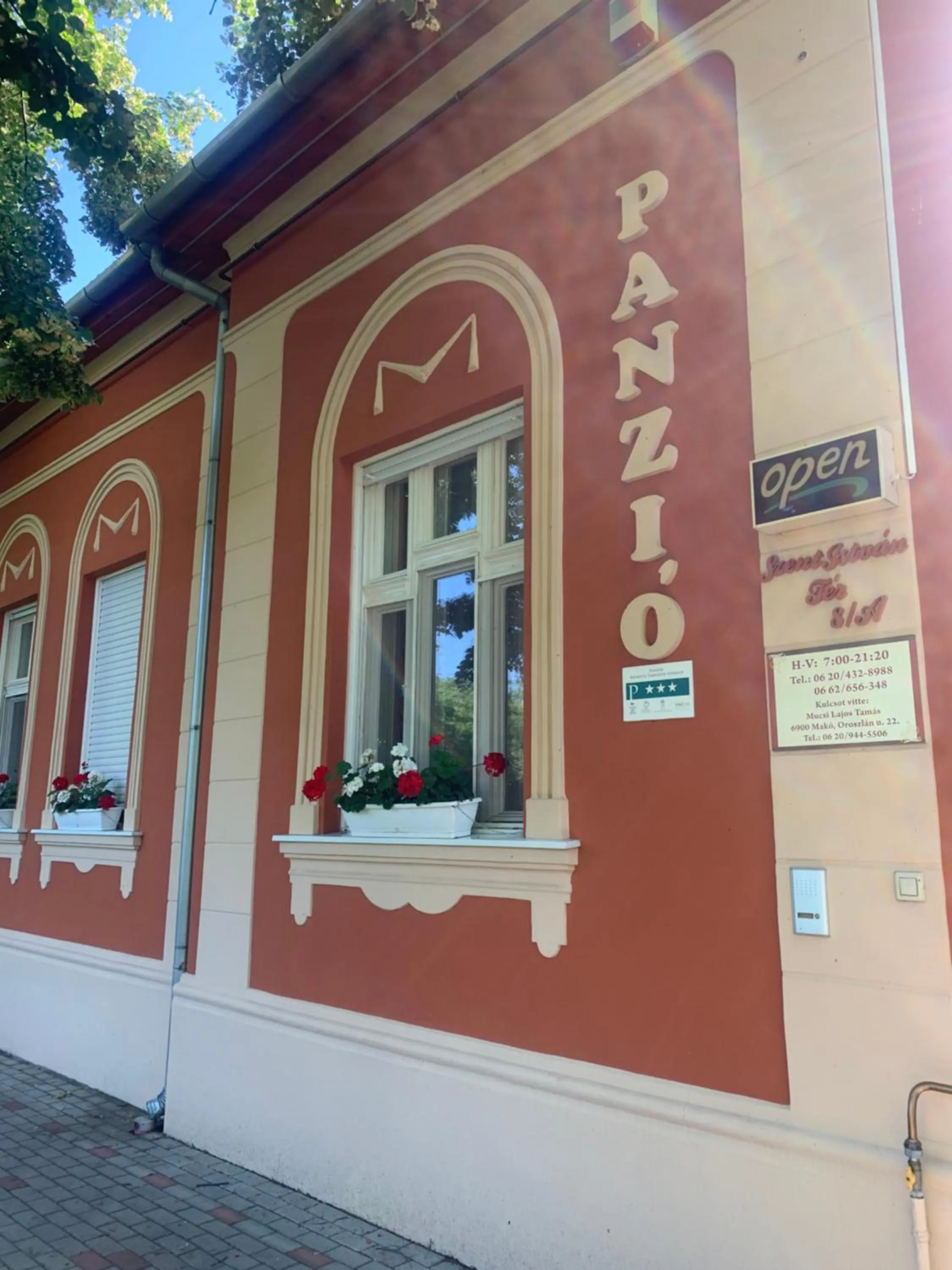 Property building in Szent István Wellness Panzió