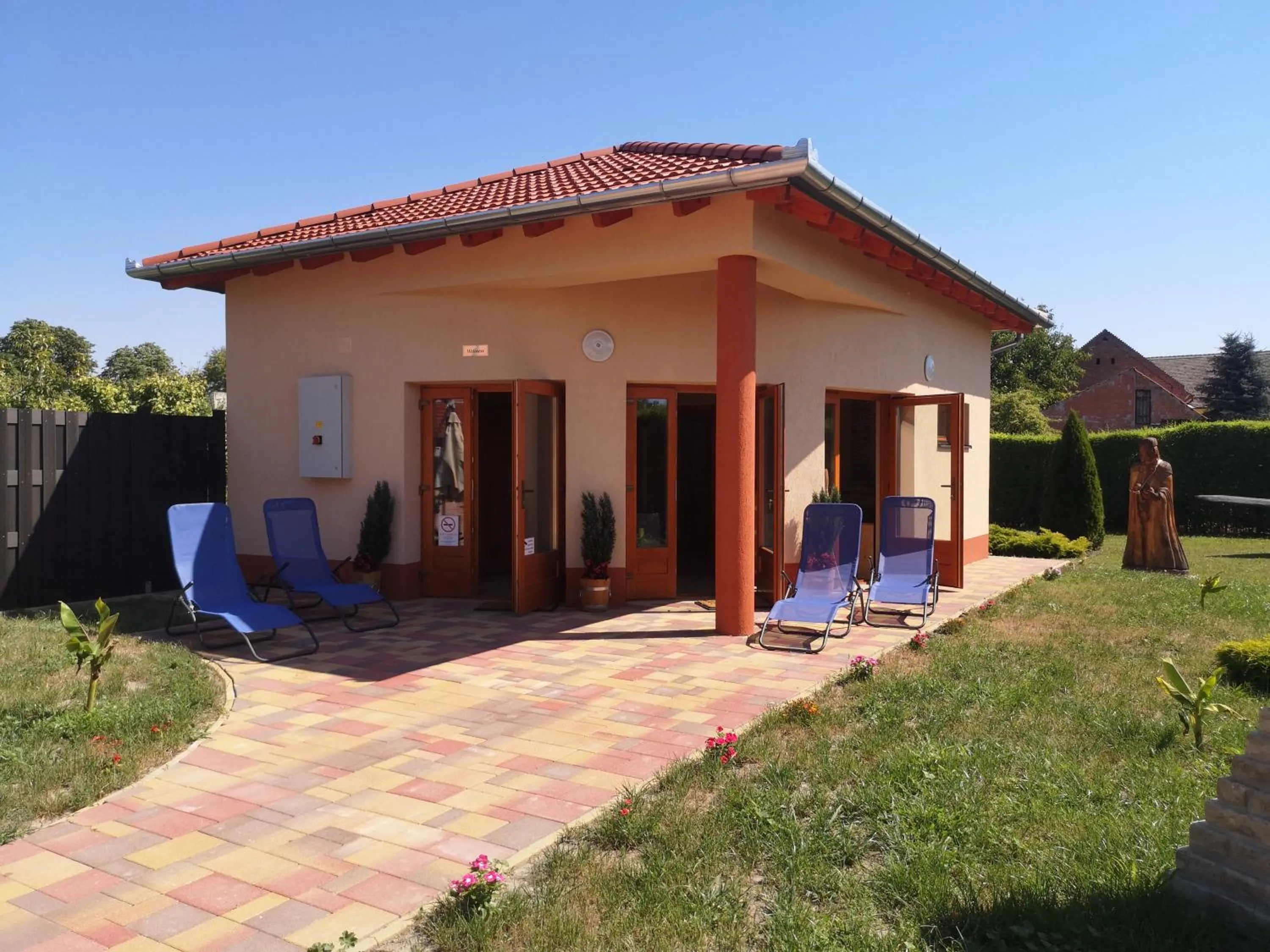 Garden in Szent István Wellness Panzió
