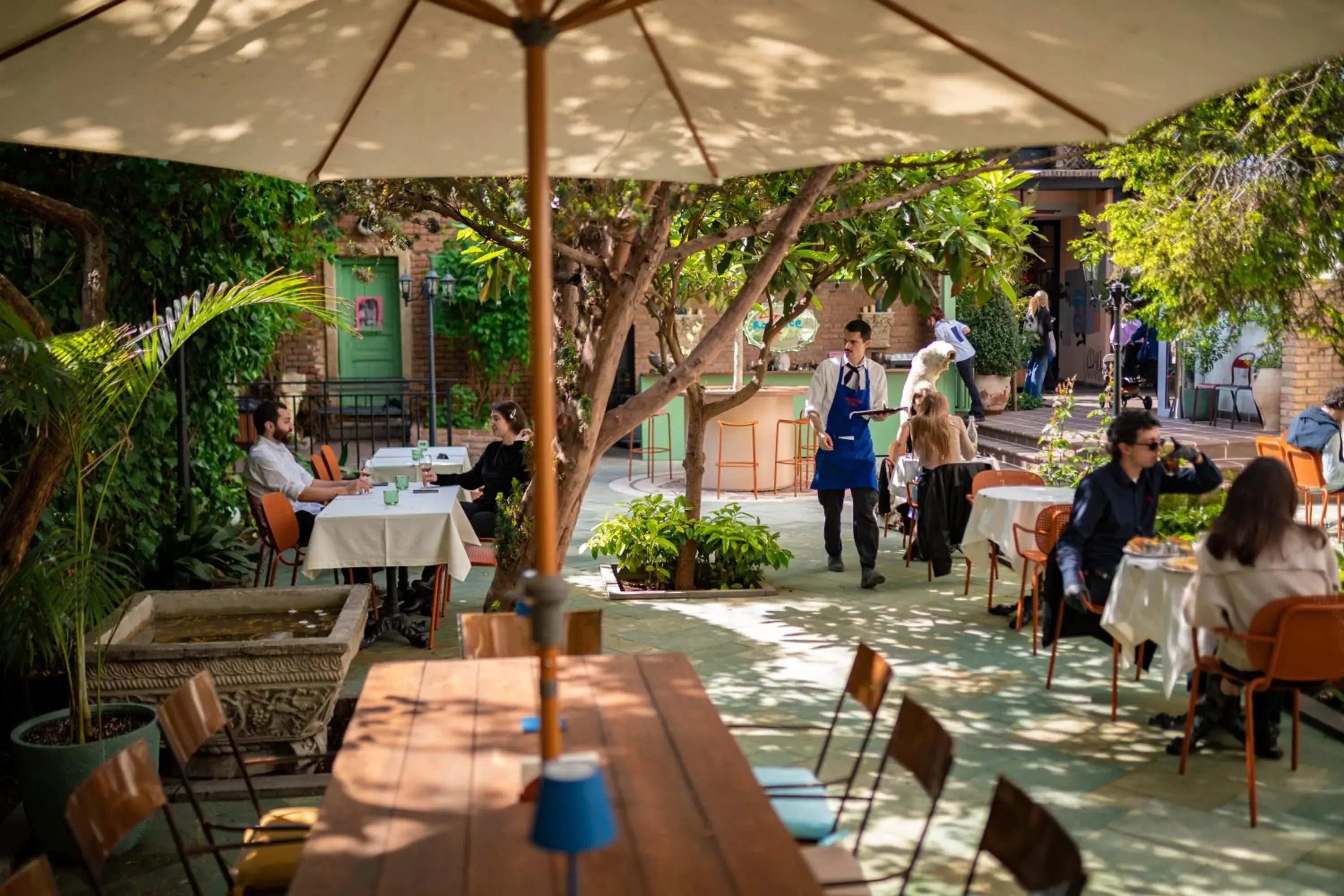 Restaurant/places to eat in Artizan - Design Hotel Restaurant/places to eat in Artizan - Design Hotel