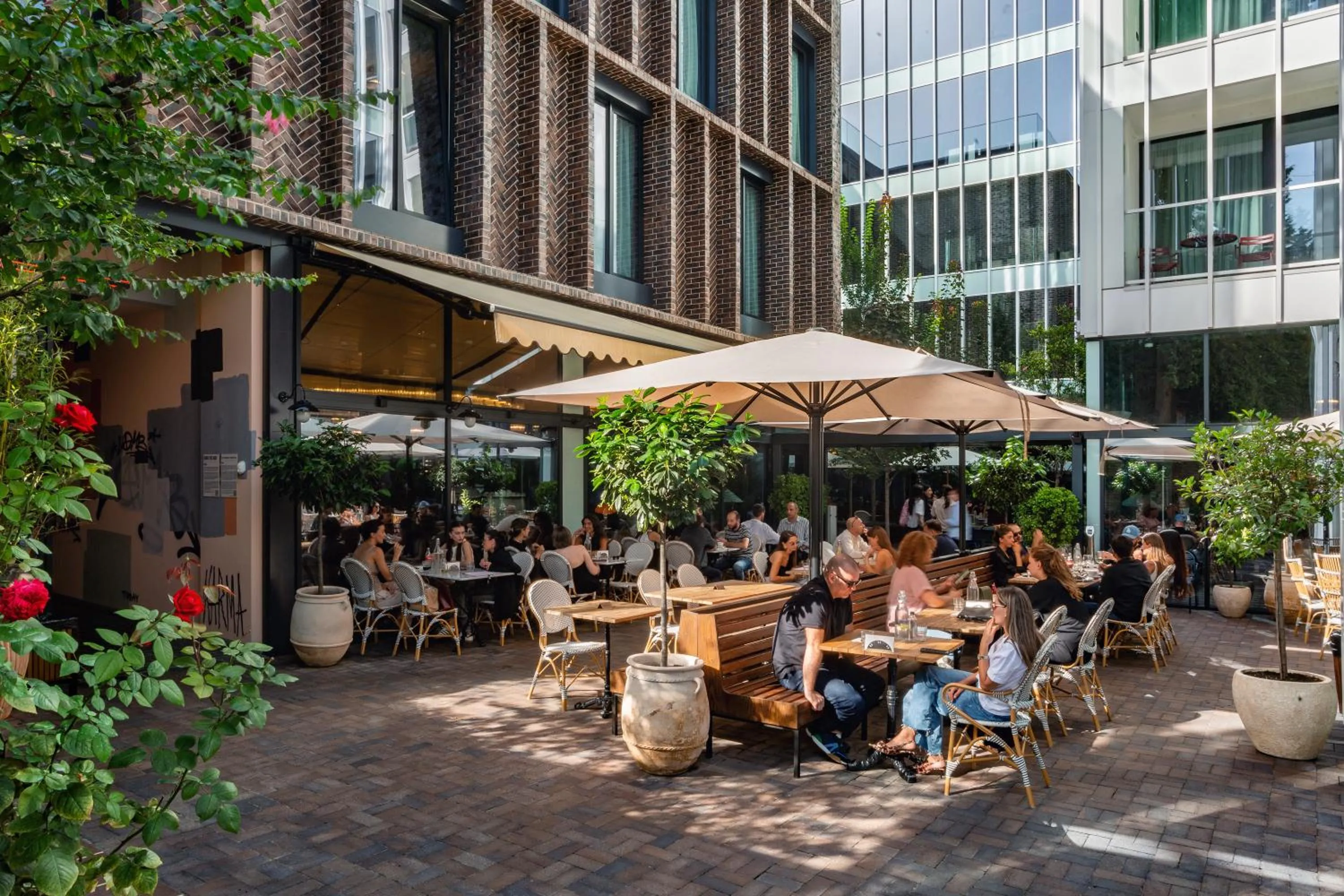 Restaurant/places to eat in Artizan - Design Hotel