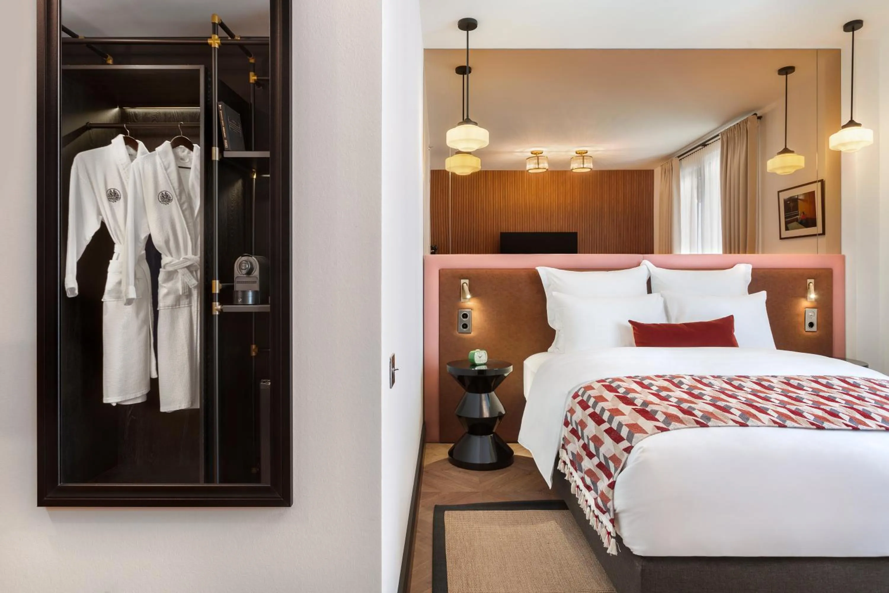 Bedroom, Bed in Artizan - Design Hotel