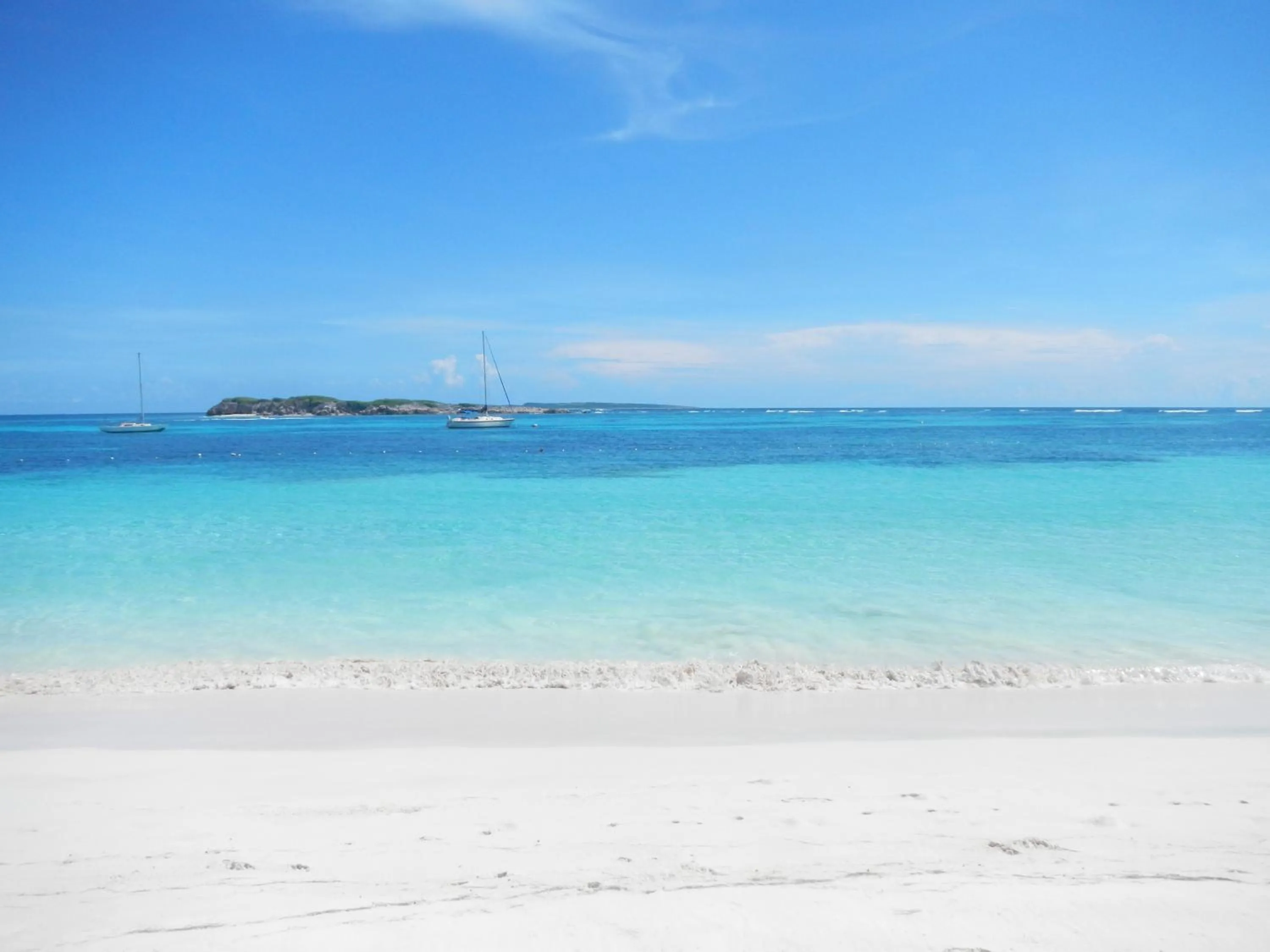 Beach in Orient Bay Beach Studio