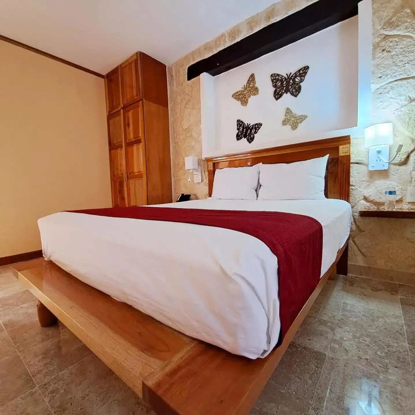 Bed in Cancun International Suites Bed in Cancun International Suites