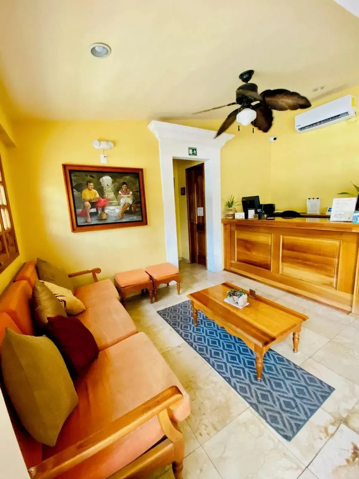 Lobby or reception in Cancun International Suites Lobby or reception in Cancun International Suites