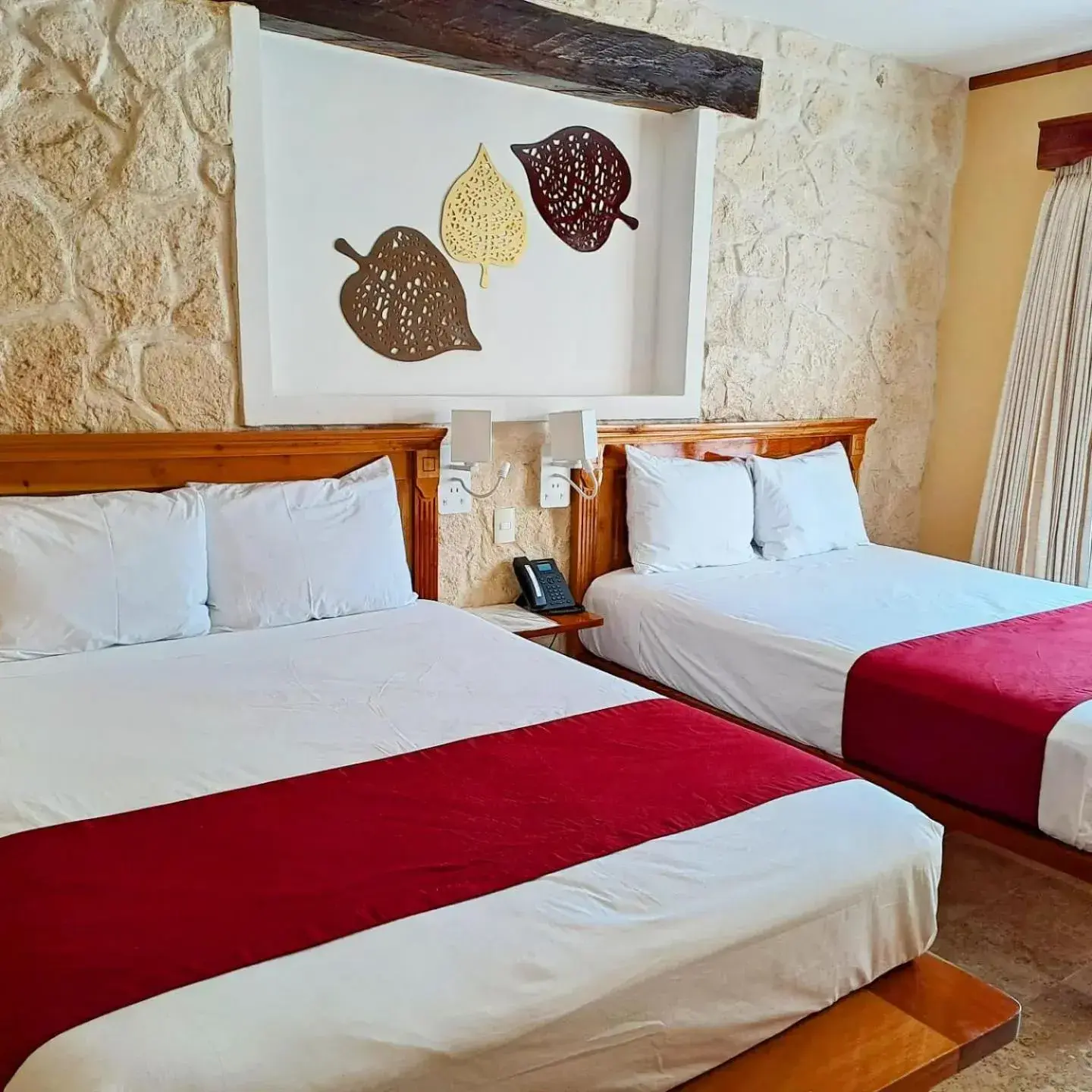 Bed in Cancun International Suites Bed in Cancun International Suites