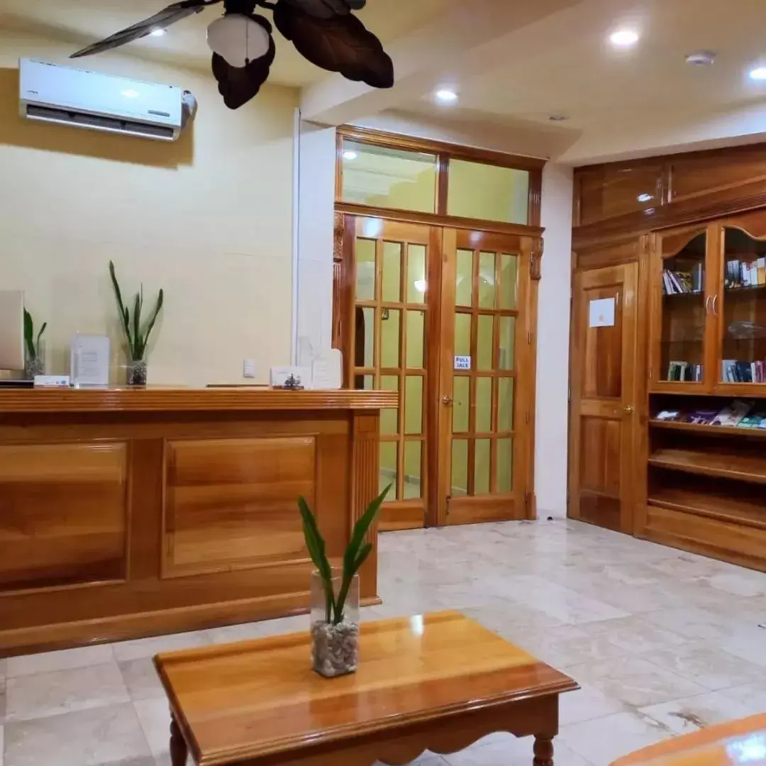 Lobby or reception in Cancun International Suites Lobby or reception in Cancun International Suites