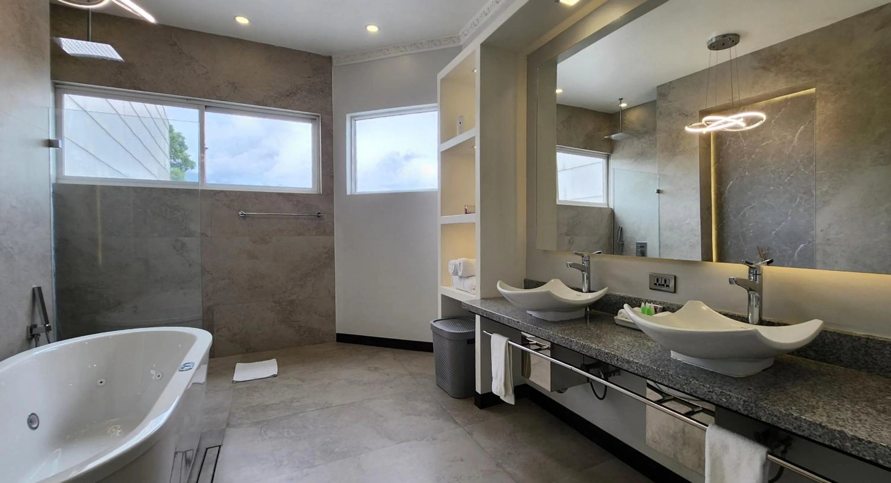 Bathroom in Alameda Cariari Boutique Hotel