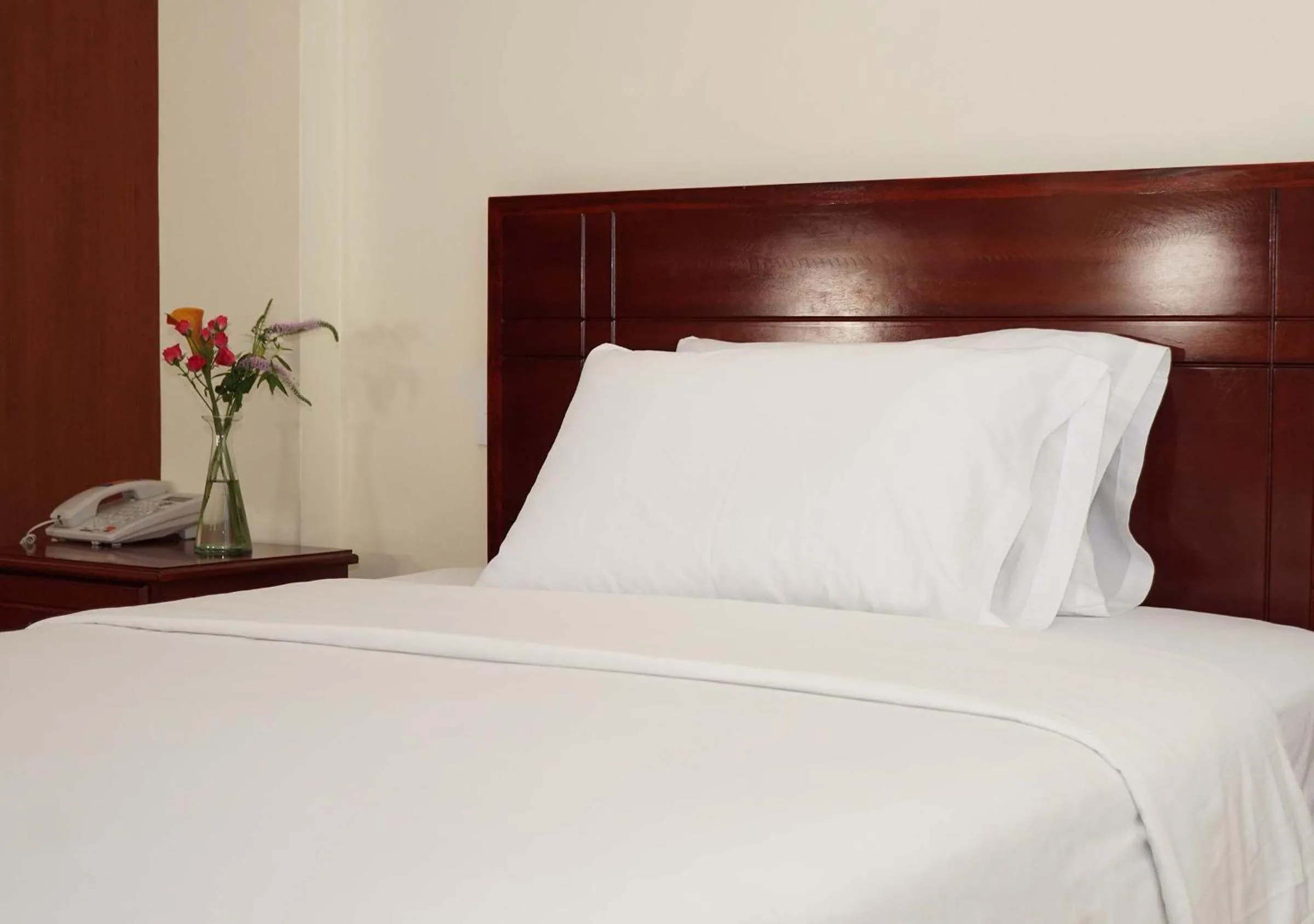 Bedroom, Bed in Hotel Lottus