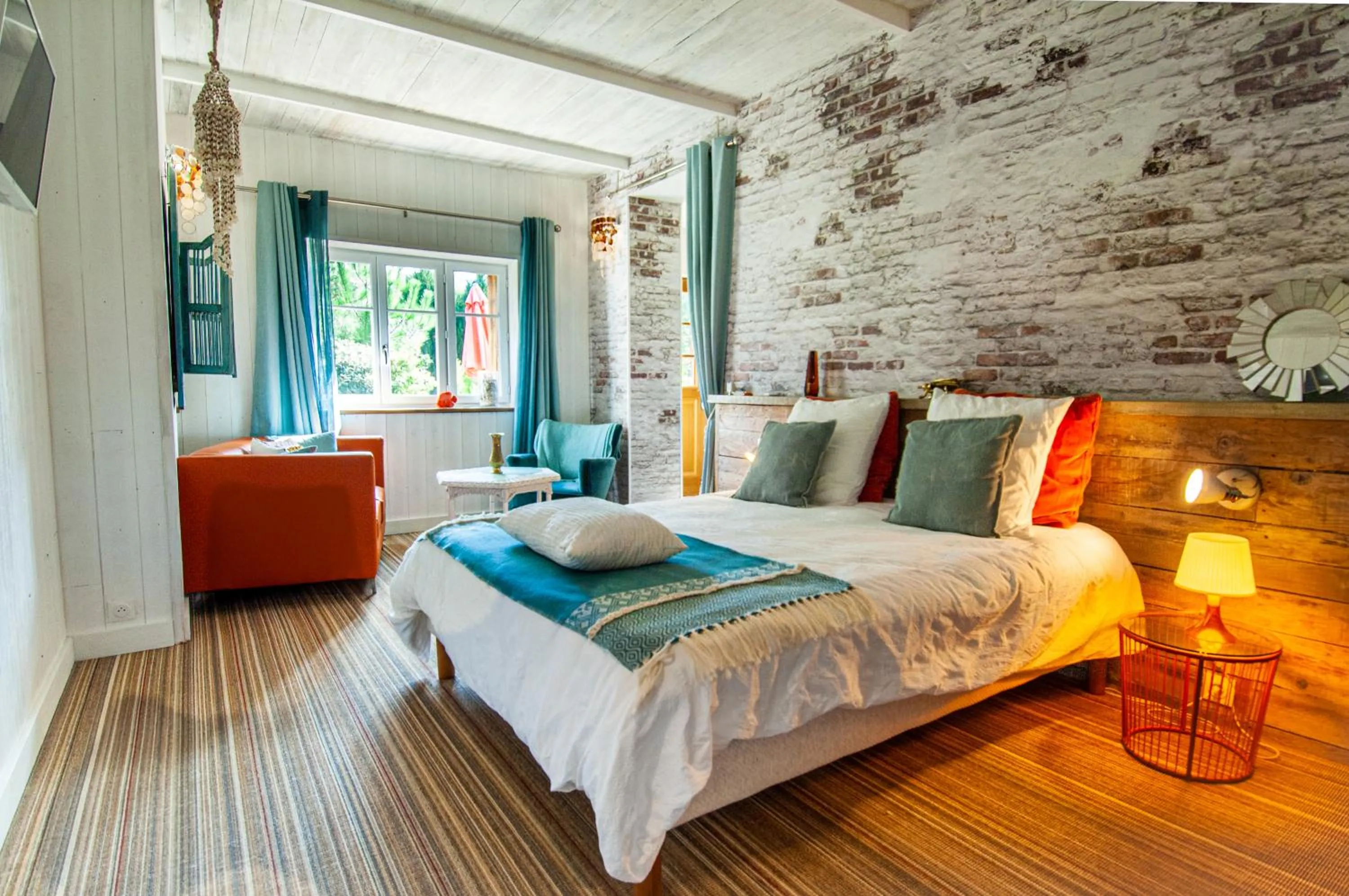 Bedroom, Bed in Domaine du Lieu des Brocs - Country Club