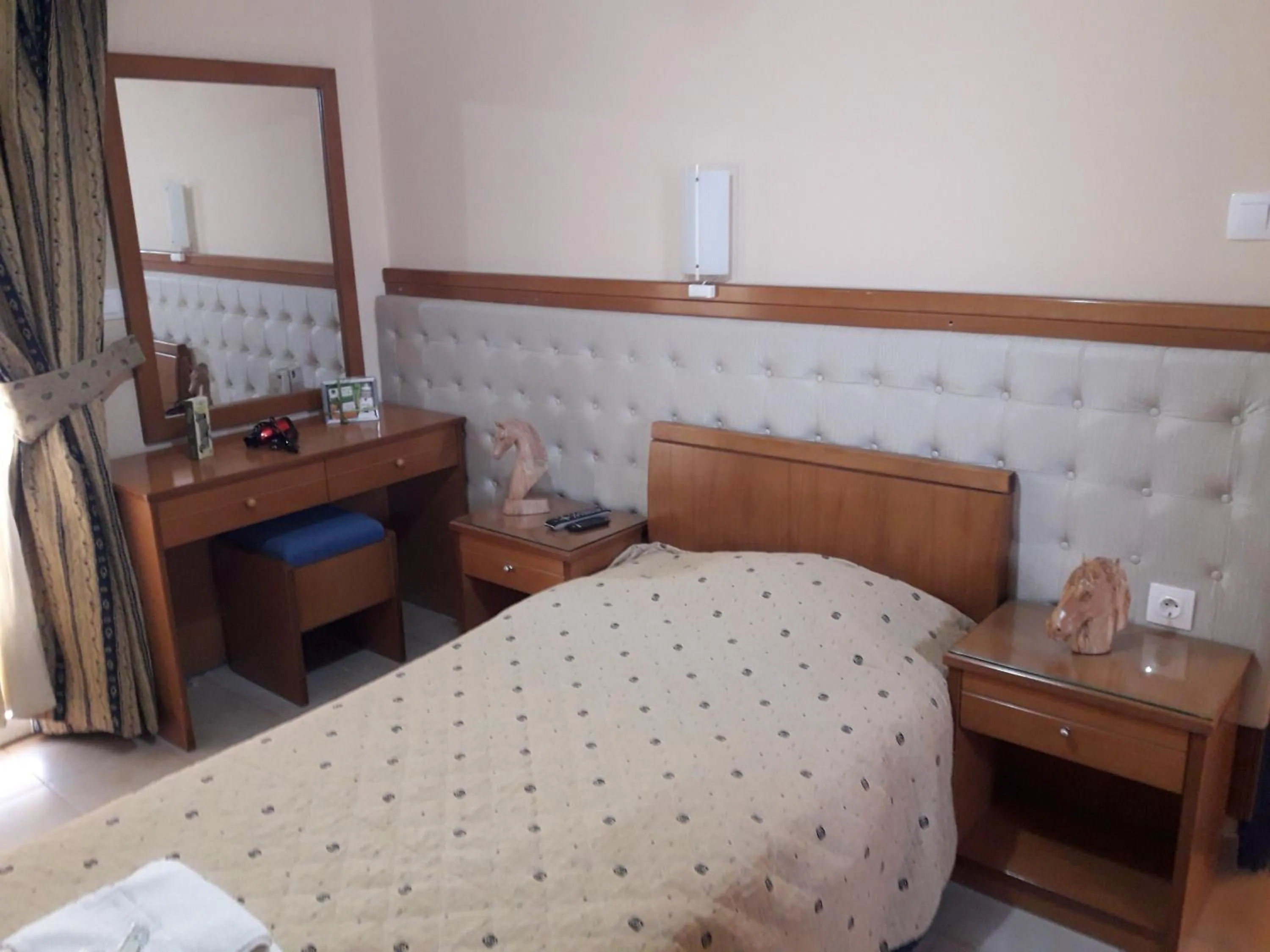 Bedroom, Bed in Studios Cosmopolitan