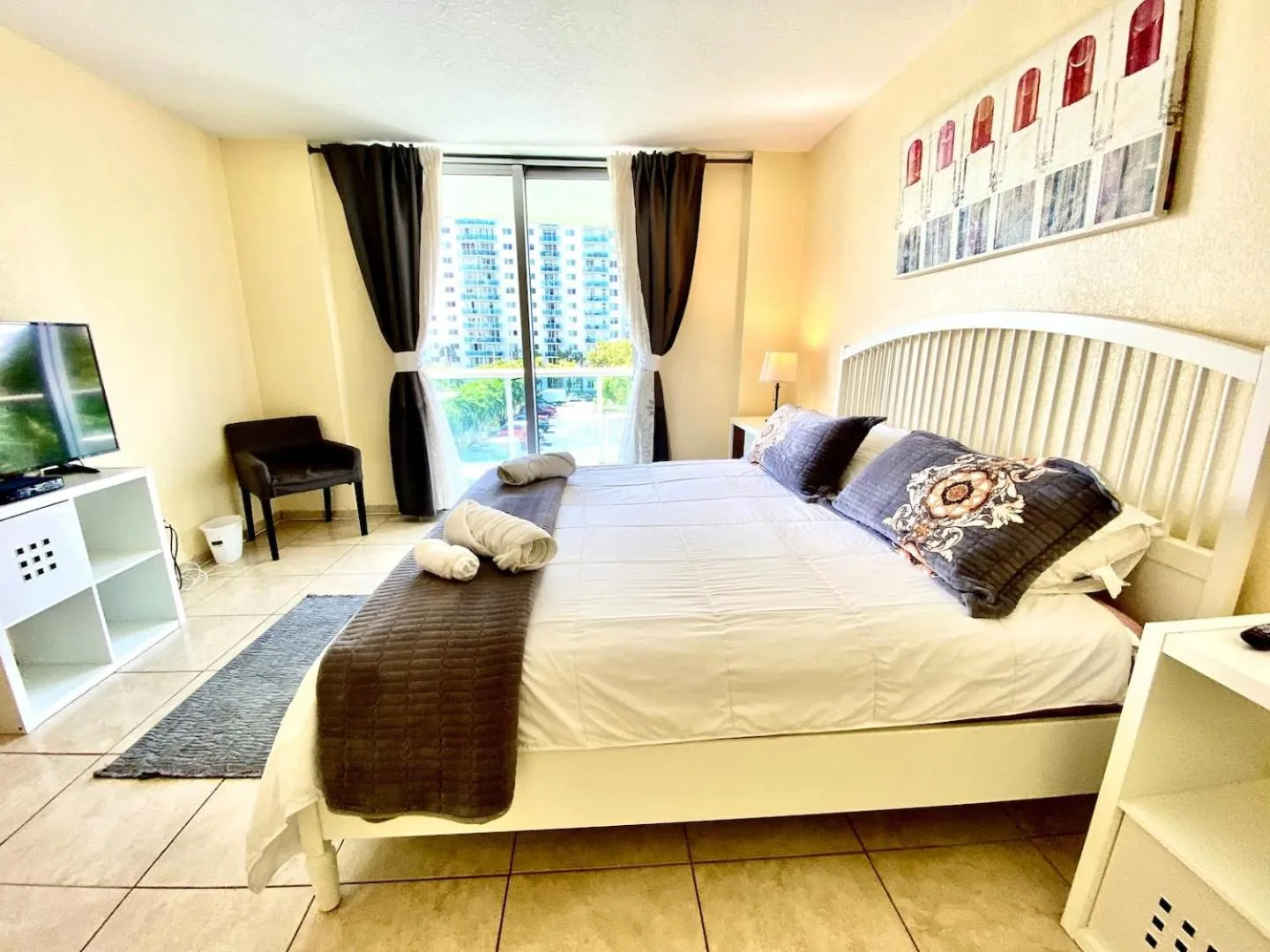 Bedroom, Bed in Ocean Reserve