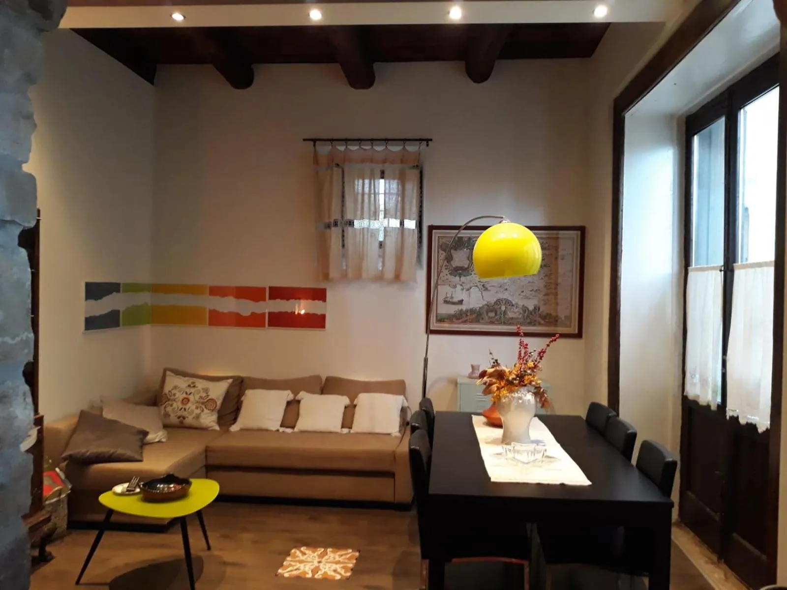 Communal lounge/ TV room in Palazzo Ruggiero