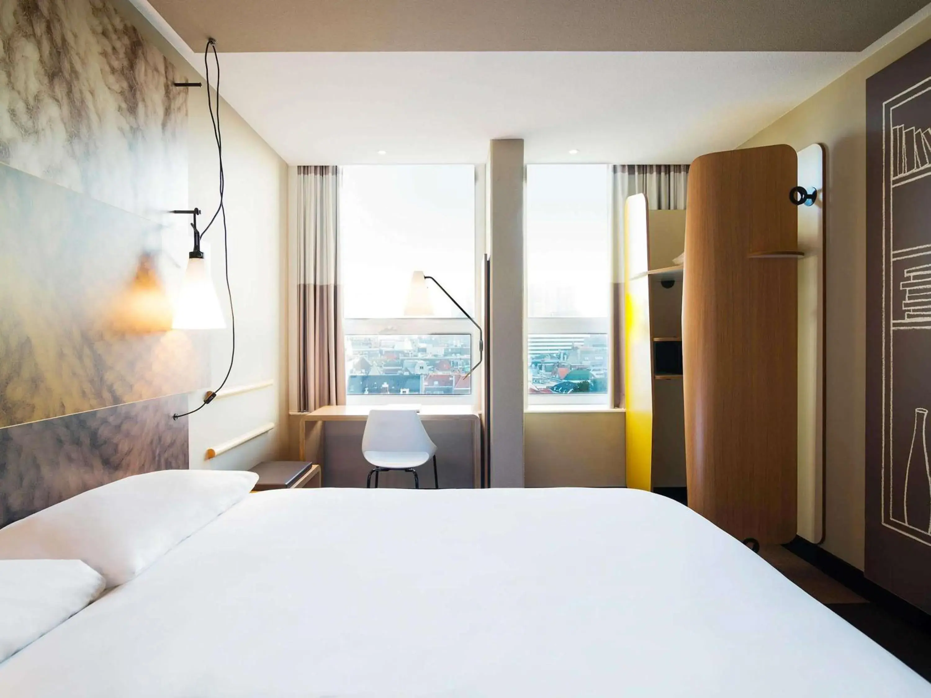 Standard Double Room with City View in ibis Den Haag City Centre Standard Double Room with City View in ibis Den Haag City Centre