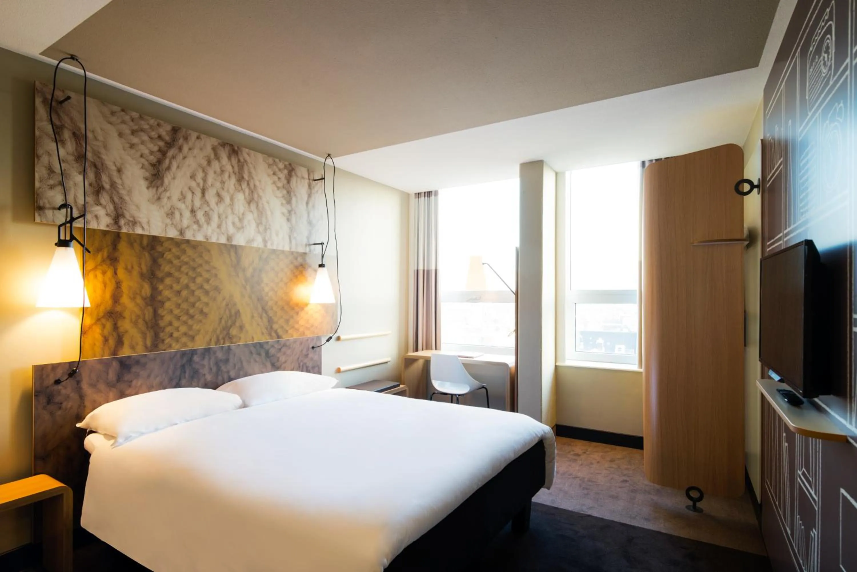 Photo of the whole room, Bed in ibis Den Haag City Centre