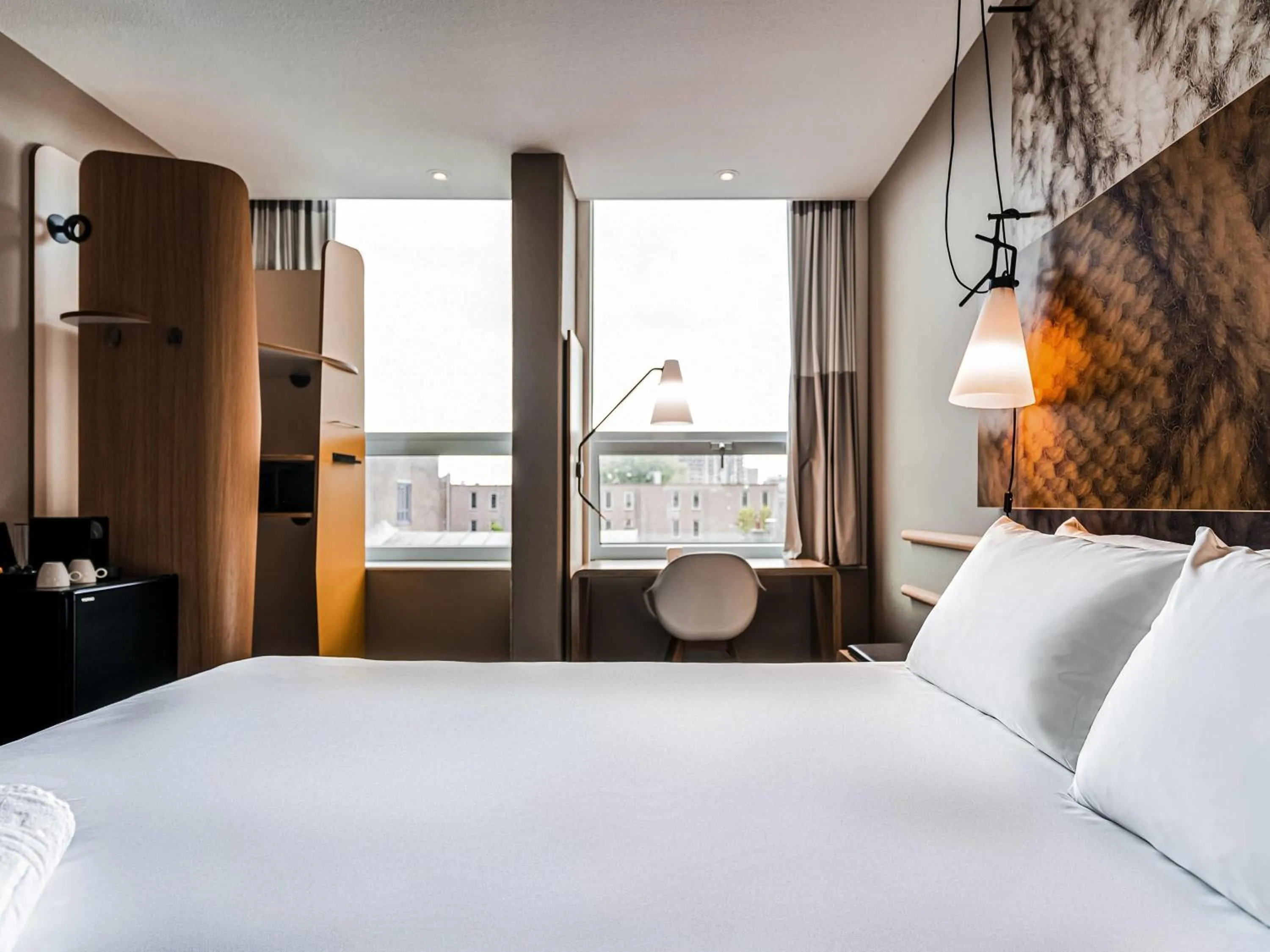 Bedroom, Bed in ibis Den Haag City Centre