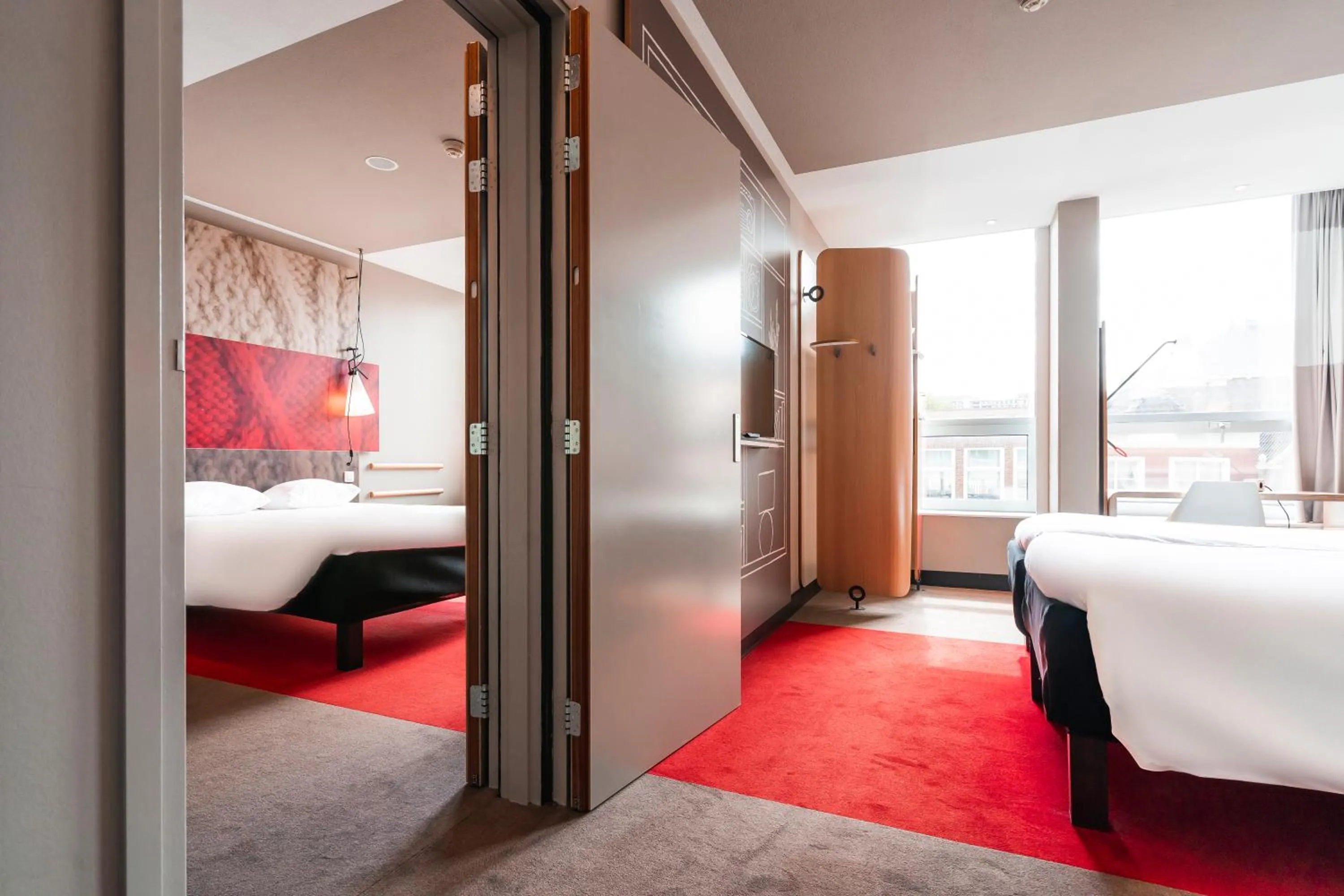 Photo of the whole room, Bed in ibis Den Haag City Centre