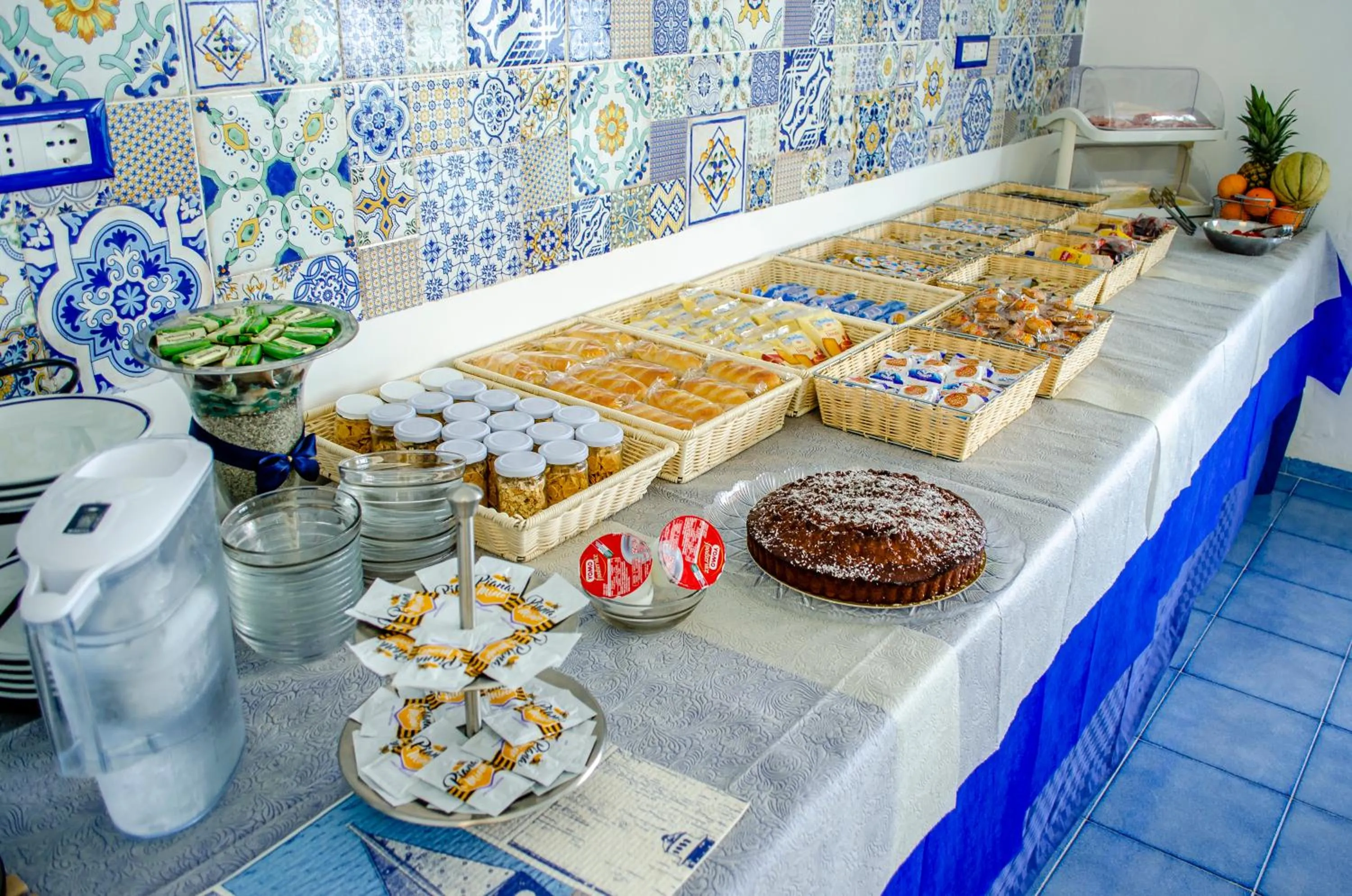Breakfast in Hotel Regina del Mare