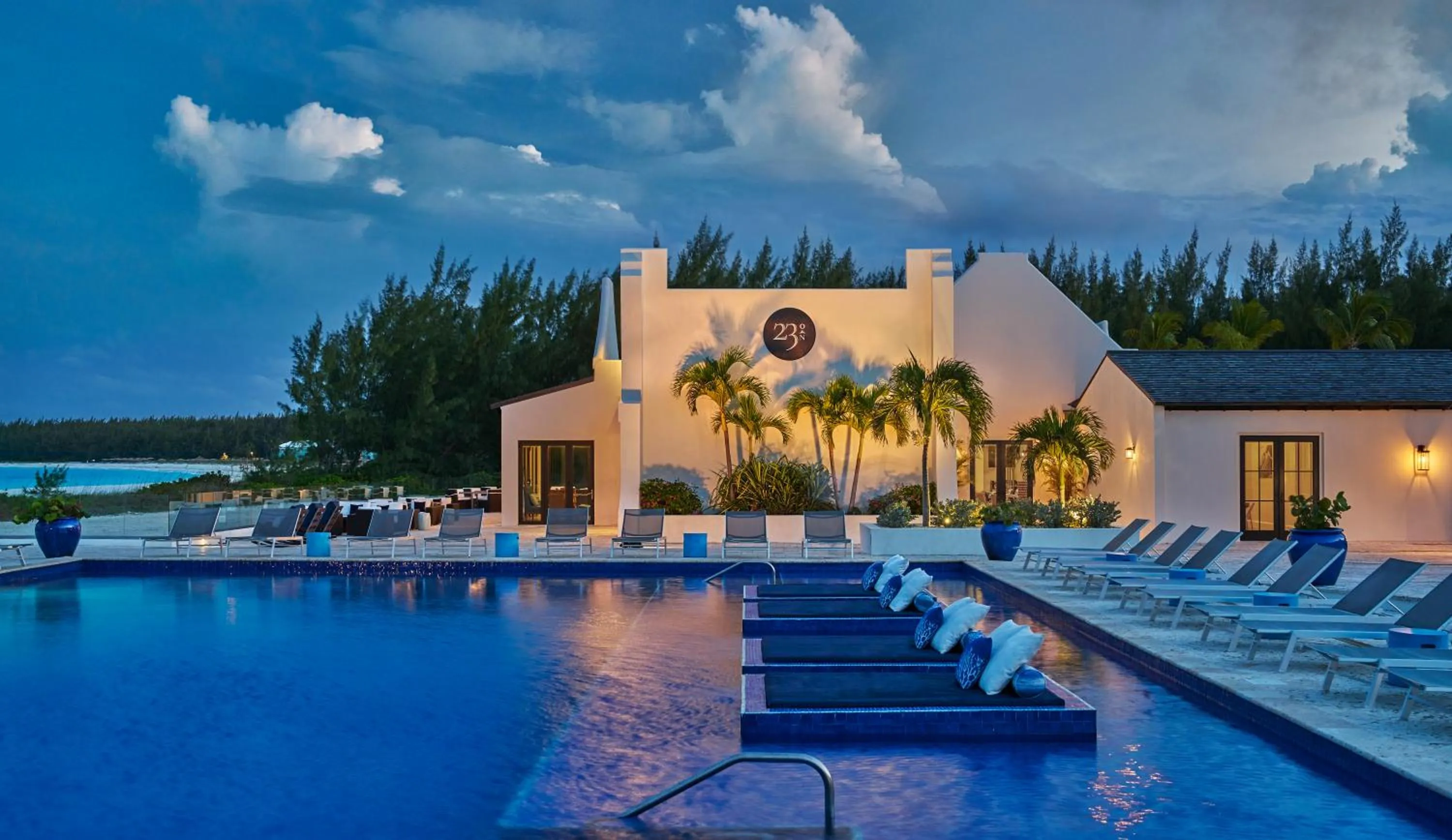 Swimming pool in Grand Isle Resort & Residences