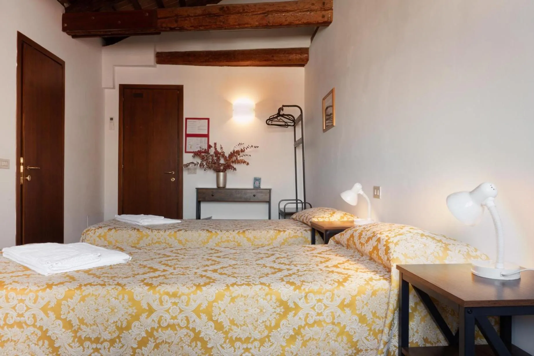 Double or Twin Room with Shared Bathroom in Foresteria Valdese Venezia