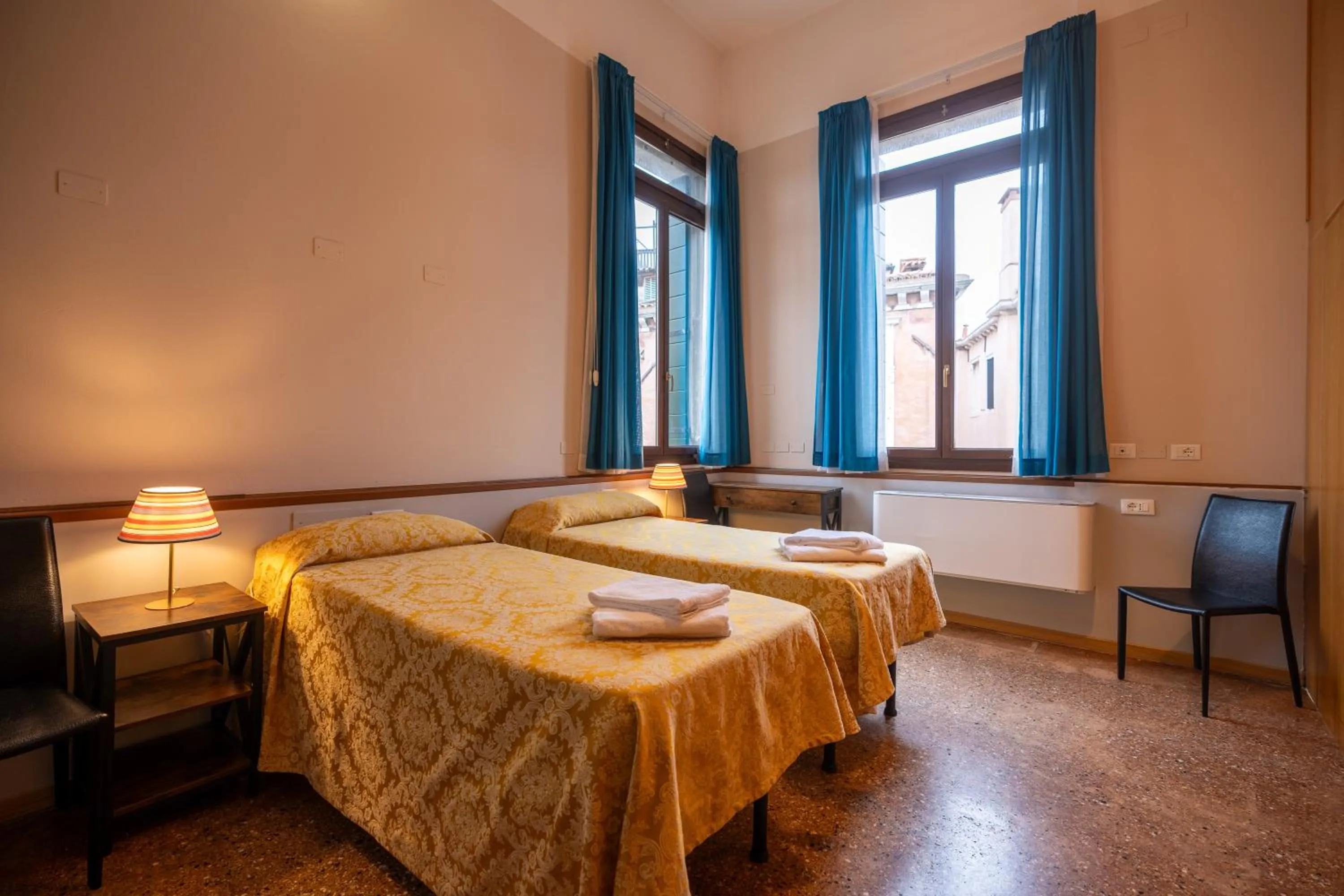 Quadruple Room with Private External Bathroom in Foresteria Valdese Venezia