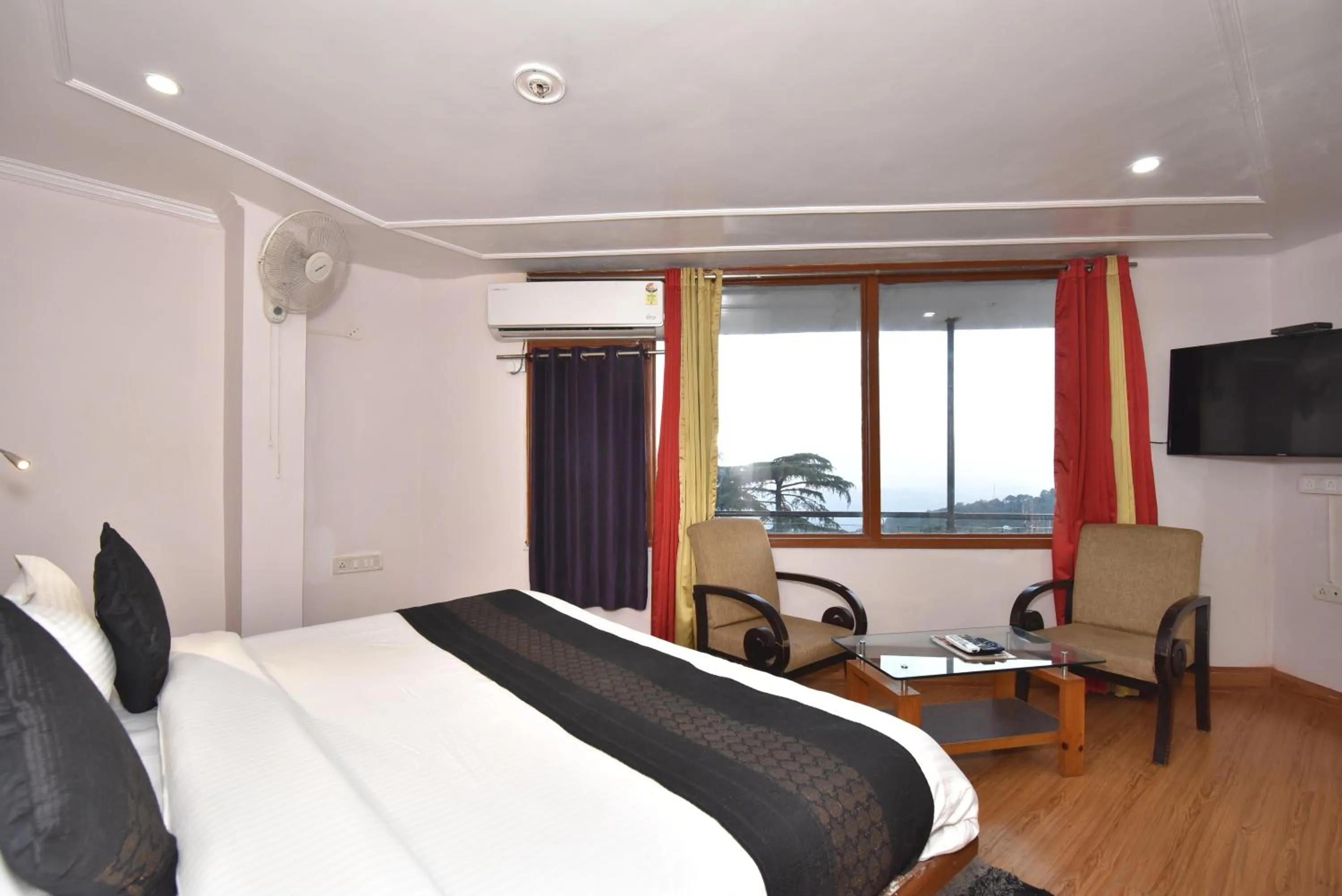 Bedroom, Bed in Hotel M AND RESORT