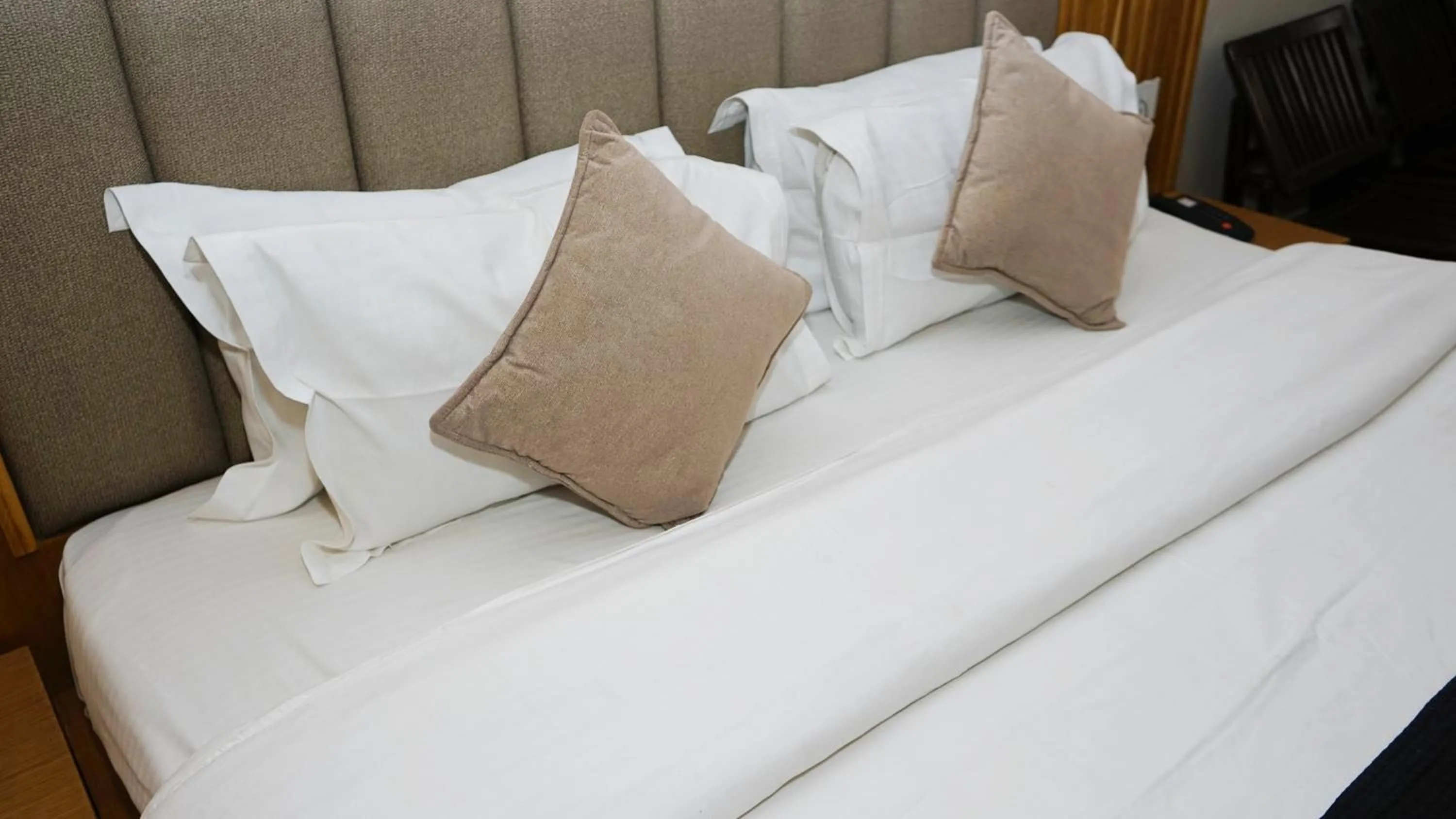 Guests, Bed in Hotel M AND RESORT