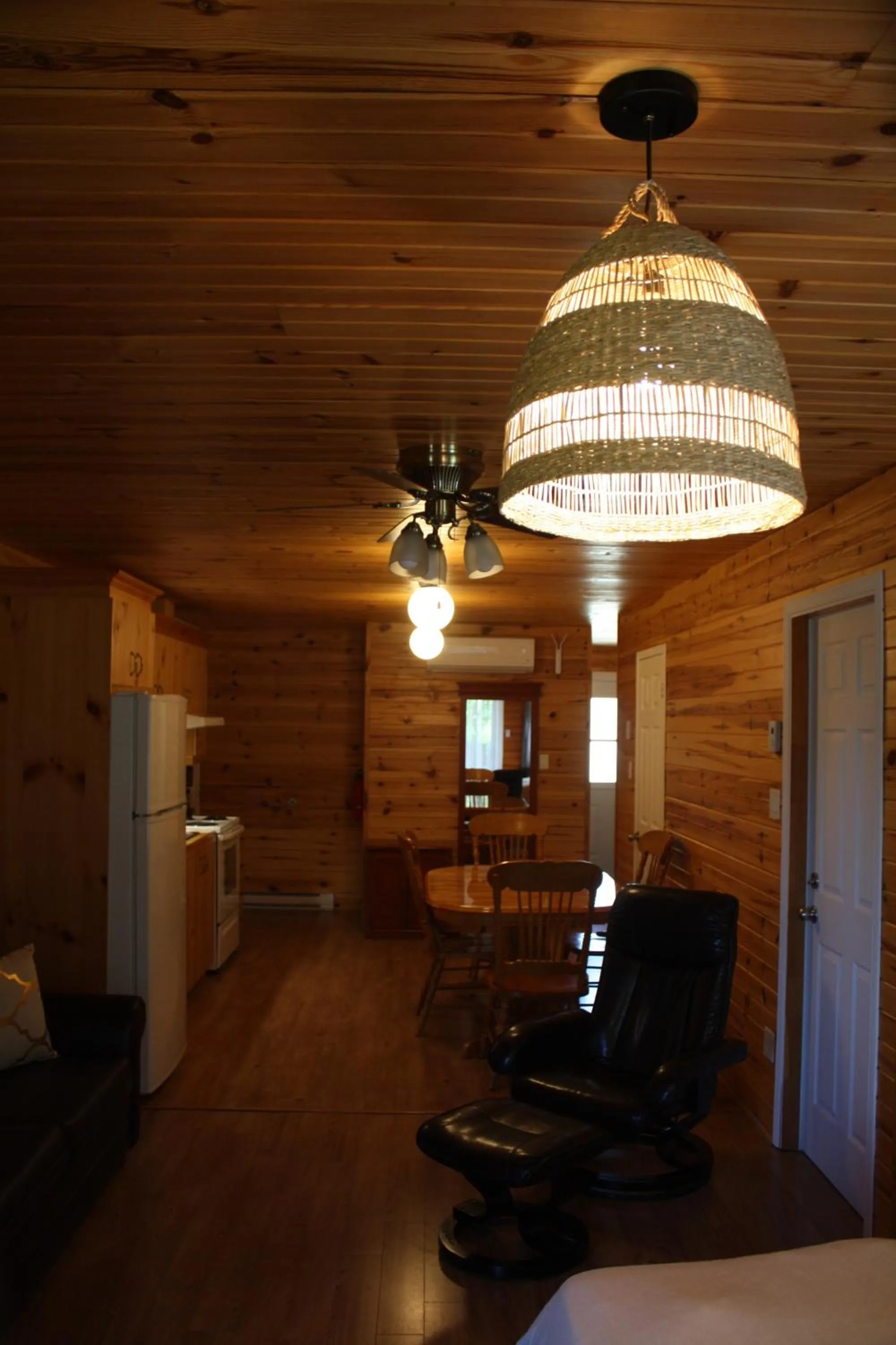 Photo of the whole room in Chalets et Spa Lac Saint-Jean