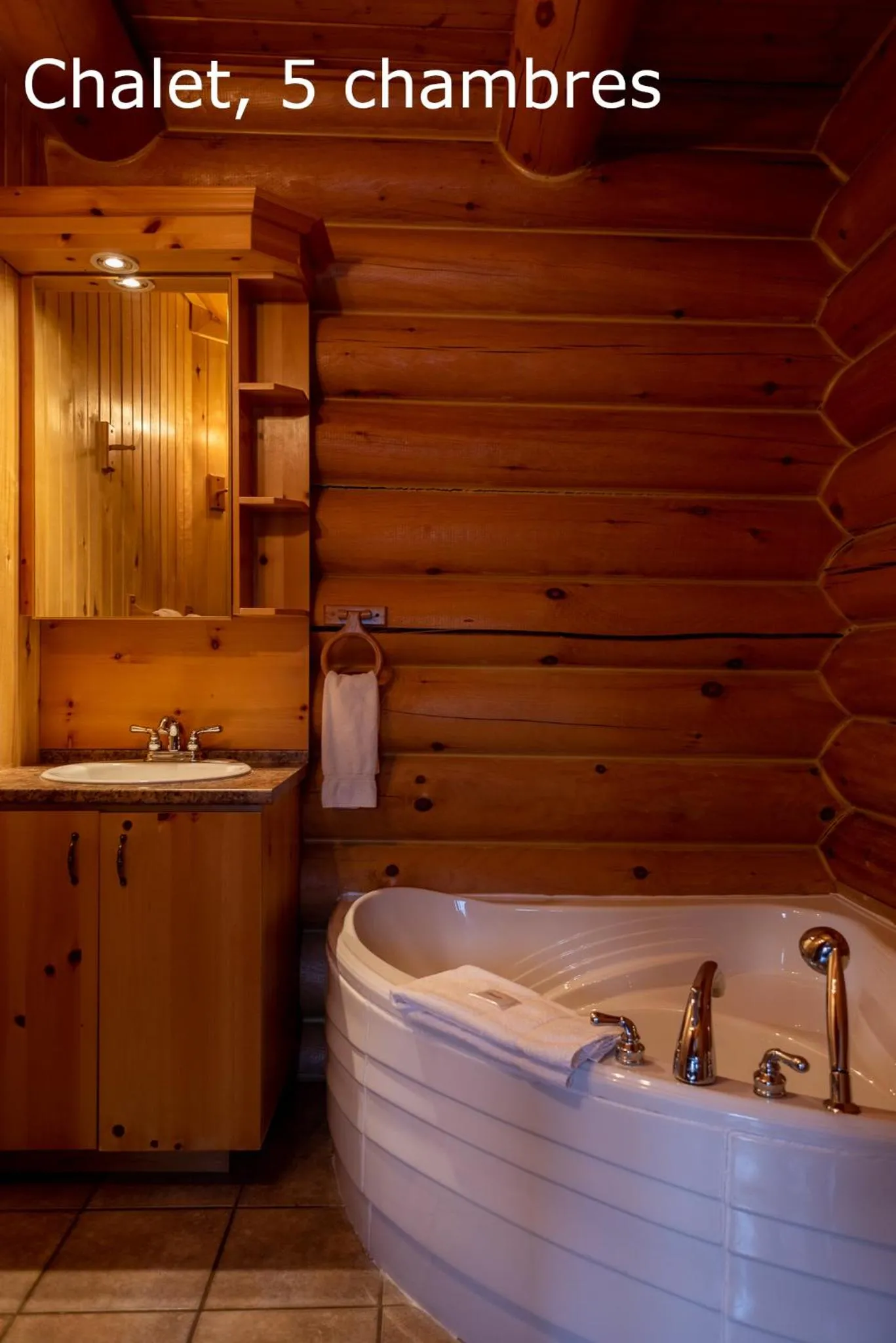 Bathroom in Chalets et Spa Lac Saint-Jean