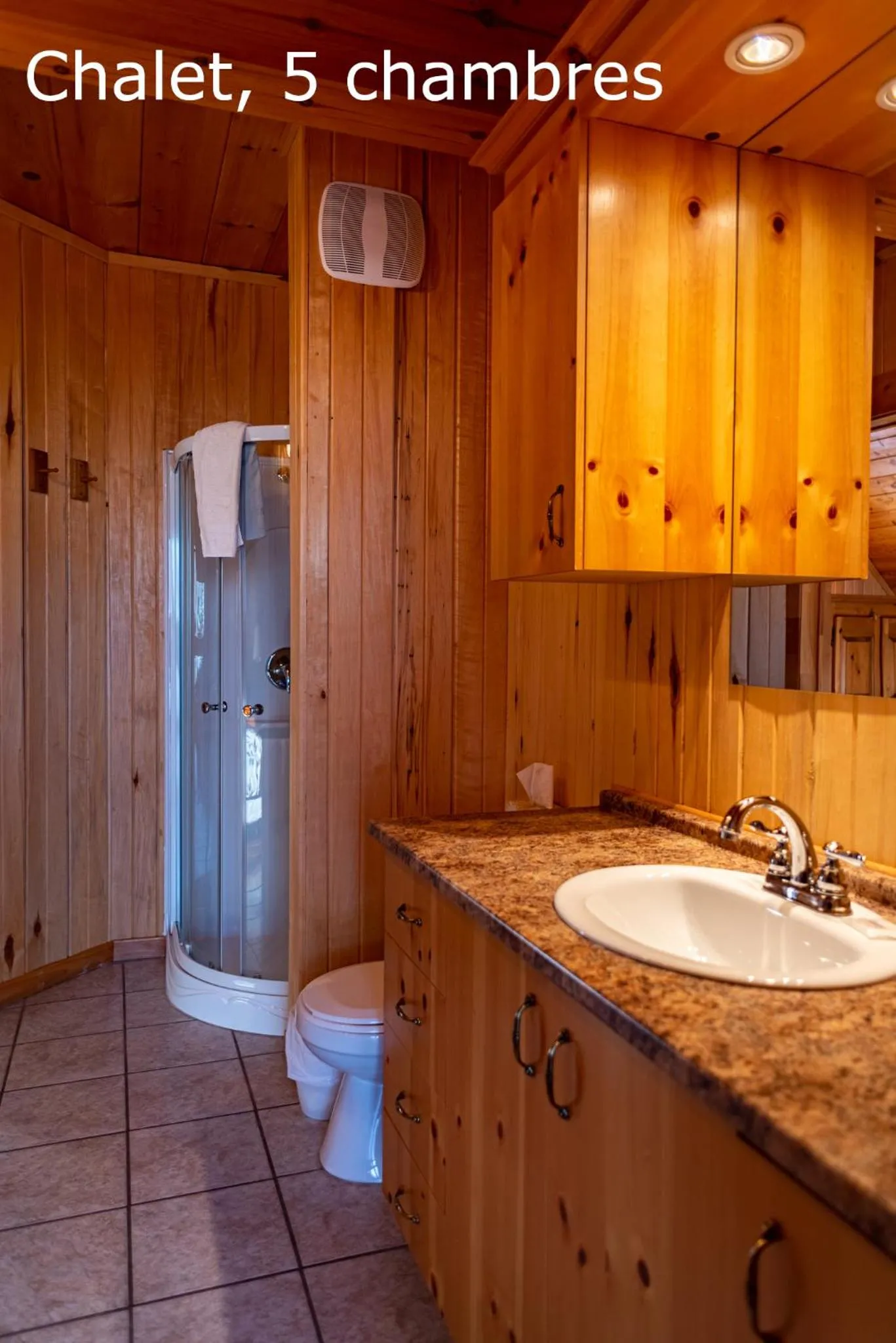 Bathroom in Chalets et Spa Lac Saint-Jean