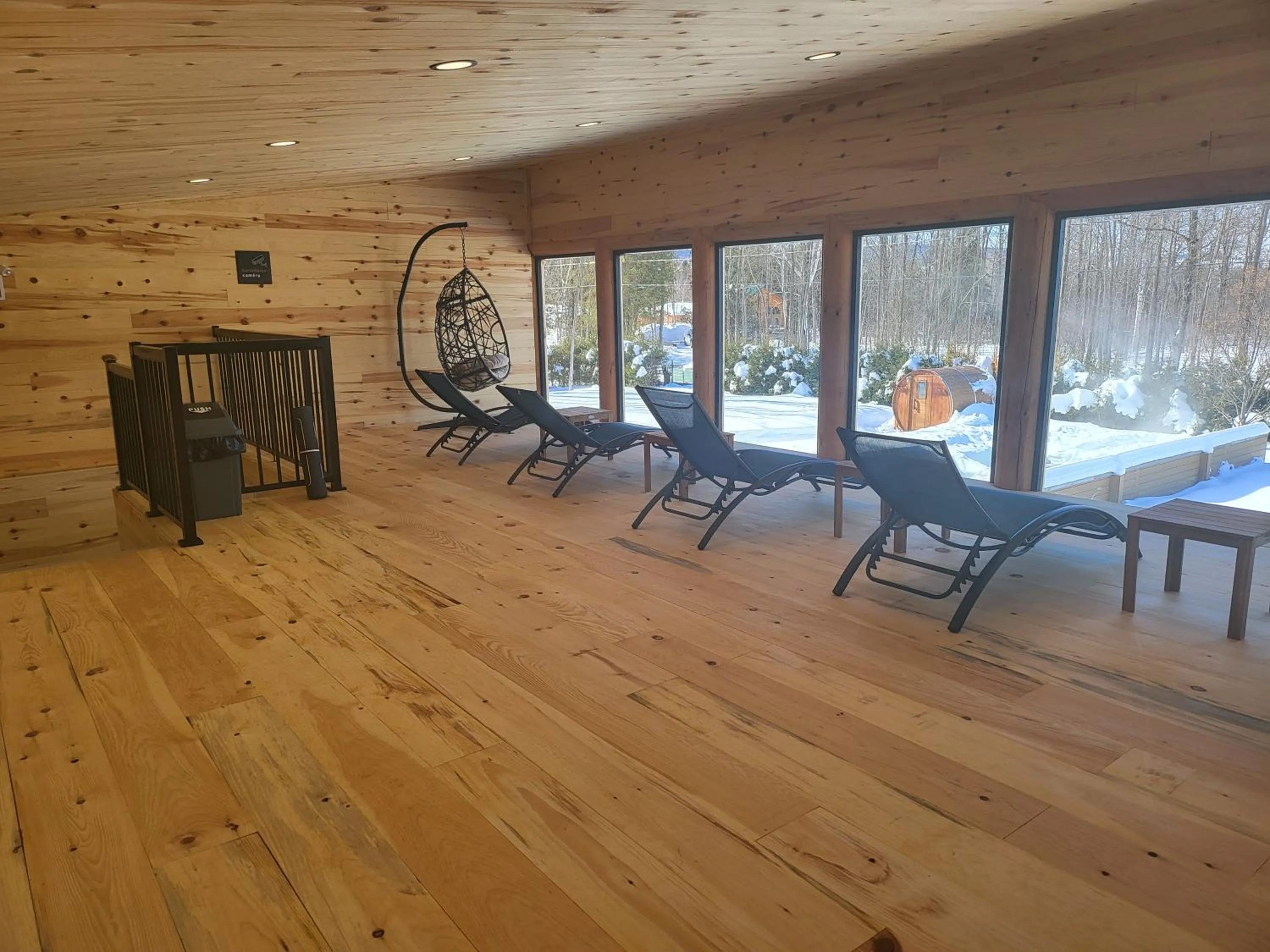 Spa and wellness centre/facilities in Chalets et Spa Lac Saint-Jean