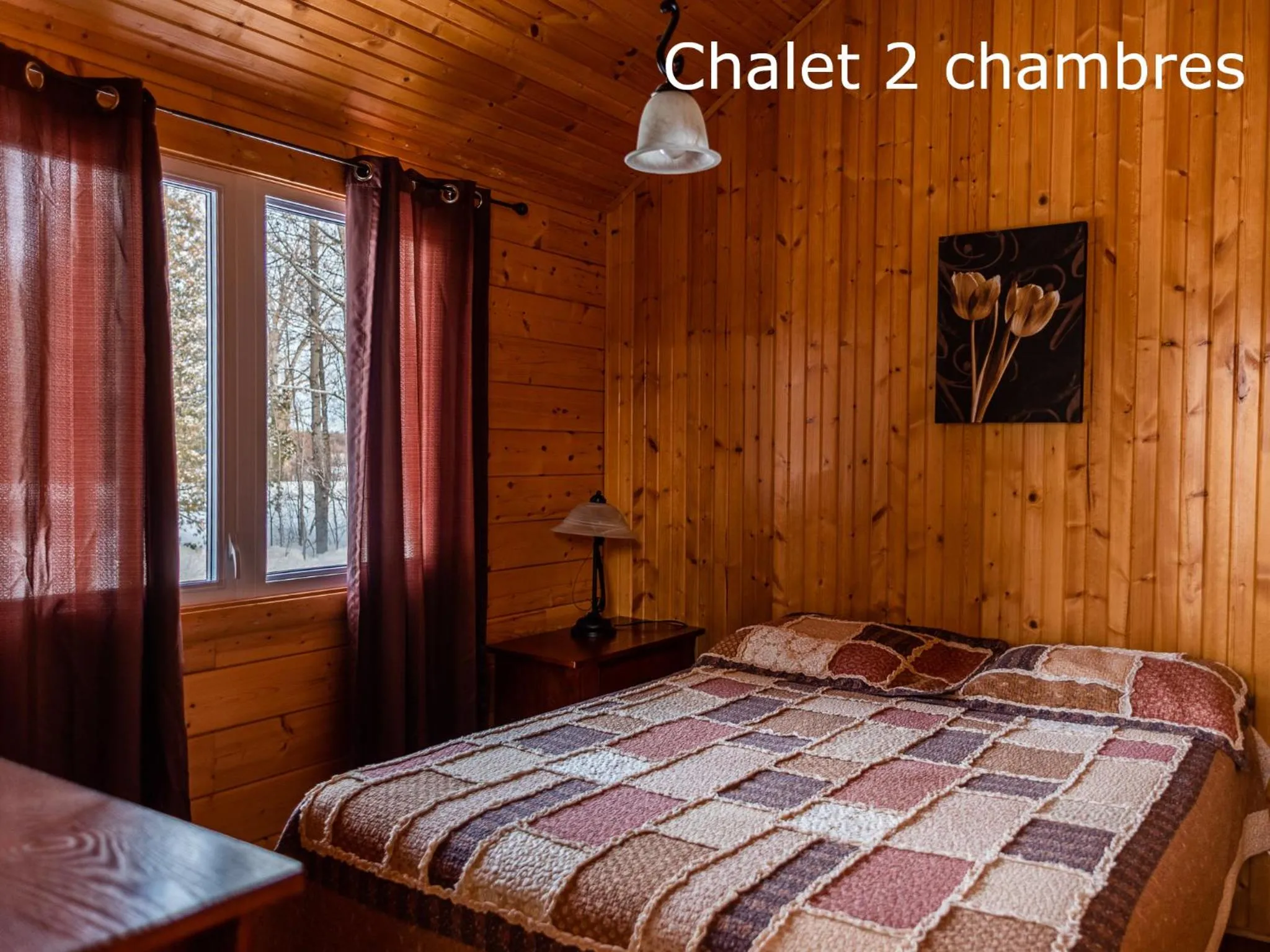 Bedroom, Bed in Chalets et Spa Lac Saint-Jean