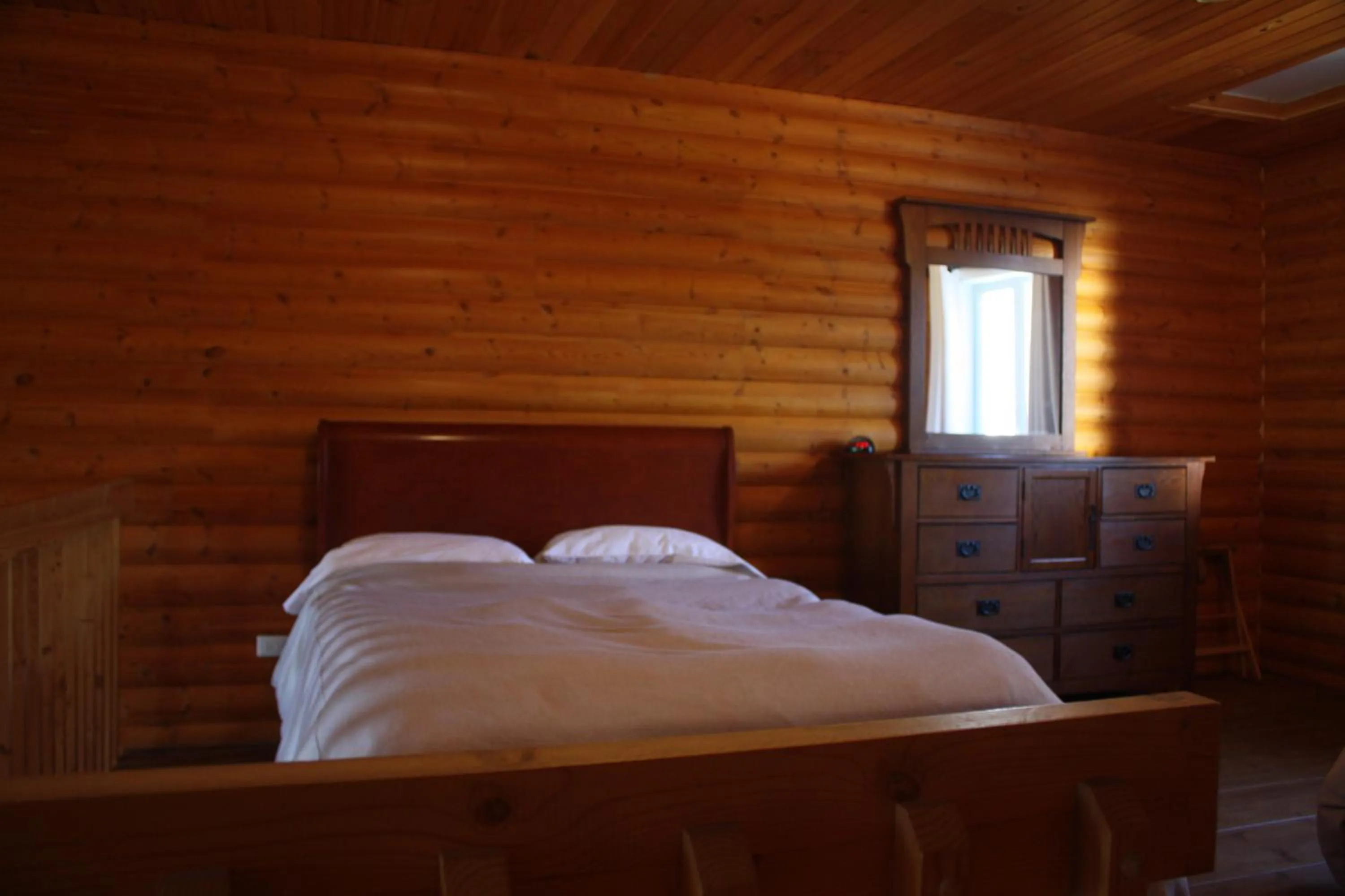 Bedroom, Bed in Chalets et Spa Lac Saint-Jean